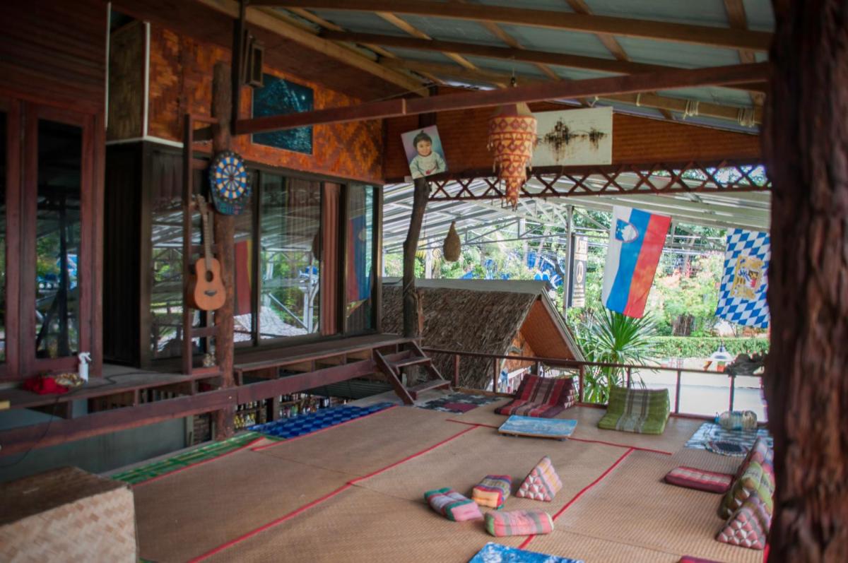 Koko De Rasta Coffee Lazy house view 4