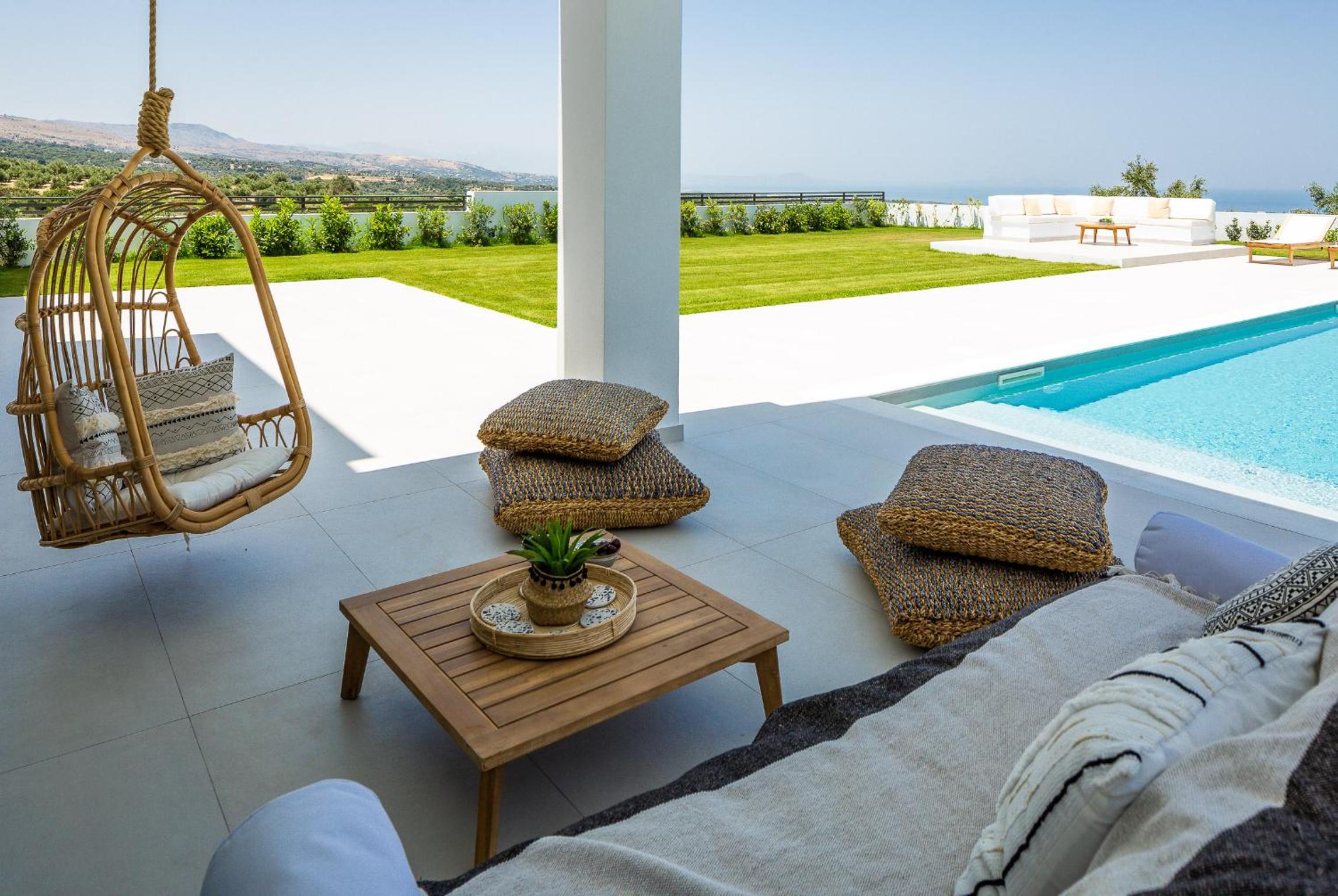 Vilana White Elegant Villa view 4