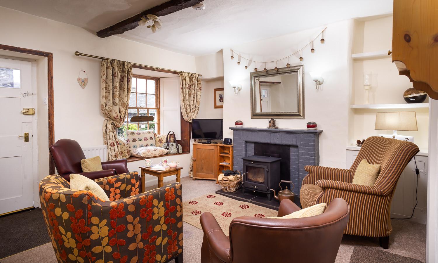 Treacle Cottage - Central Ambleside view 3