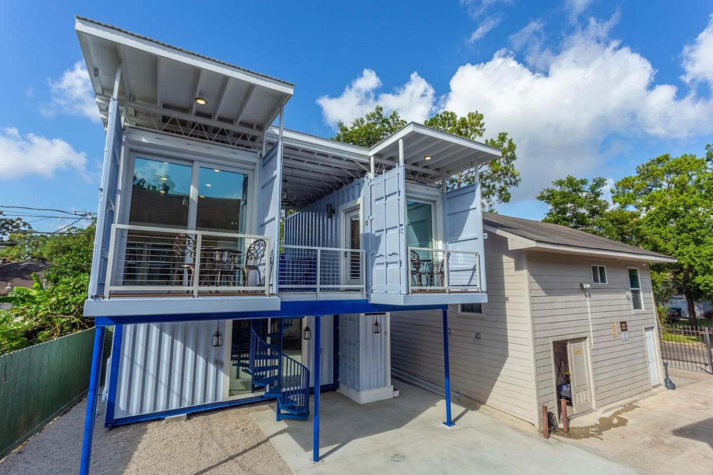 East Downtown Mico-luxe Container living pod #8 view 4