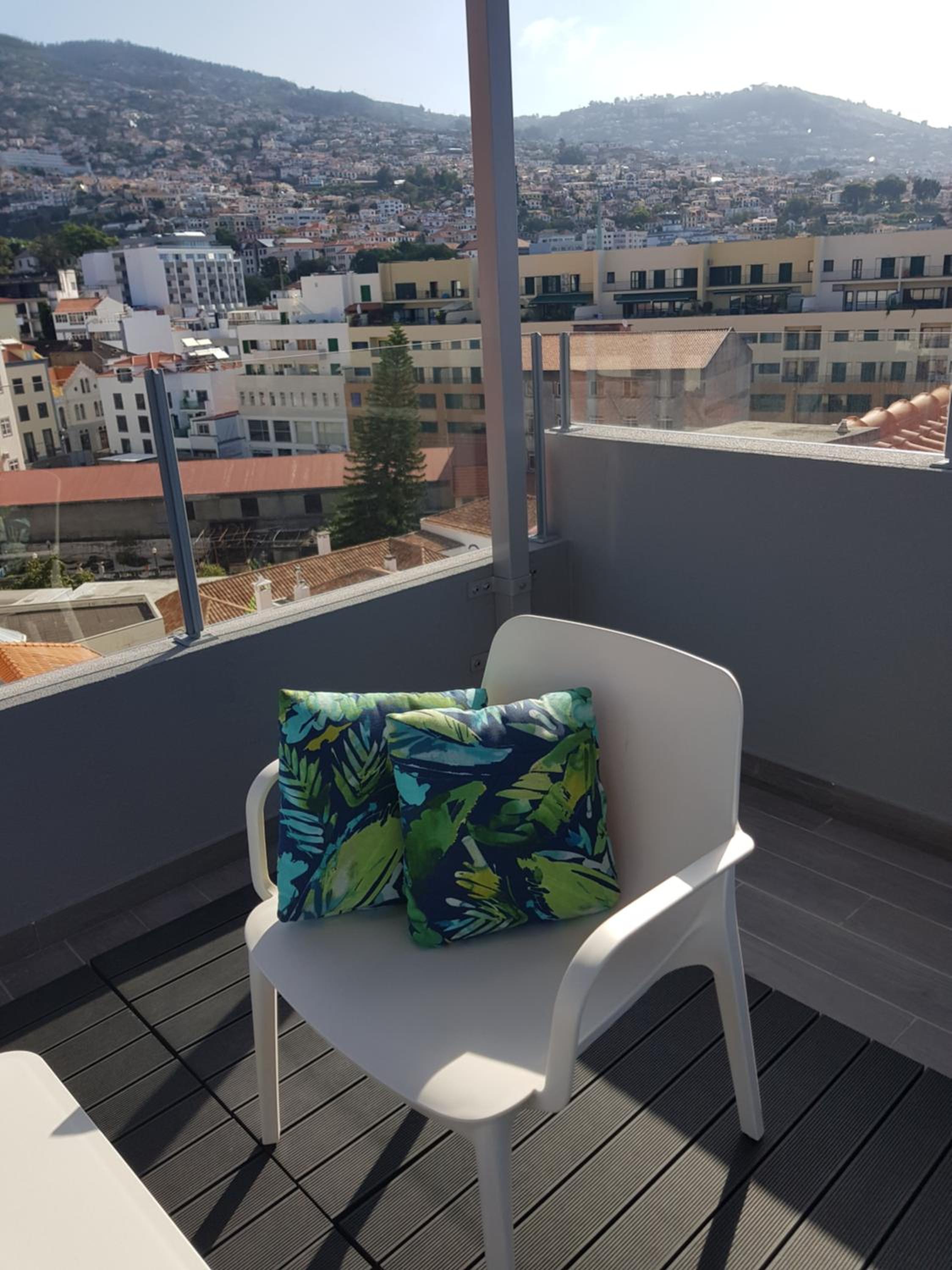 Five Design Rooftop by Storytellers