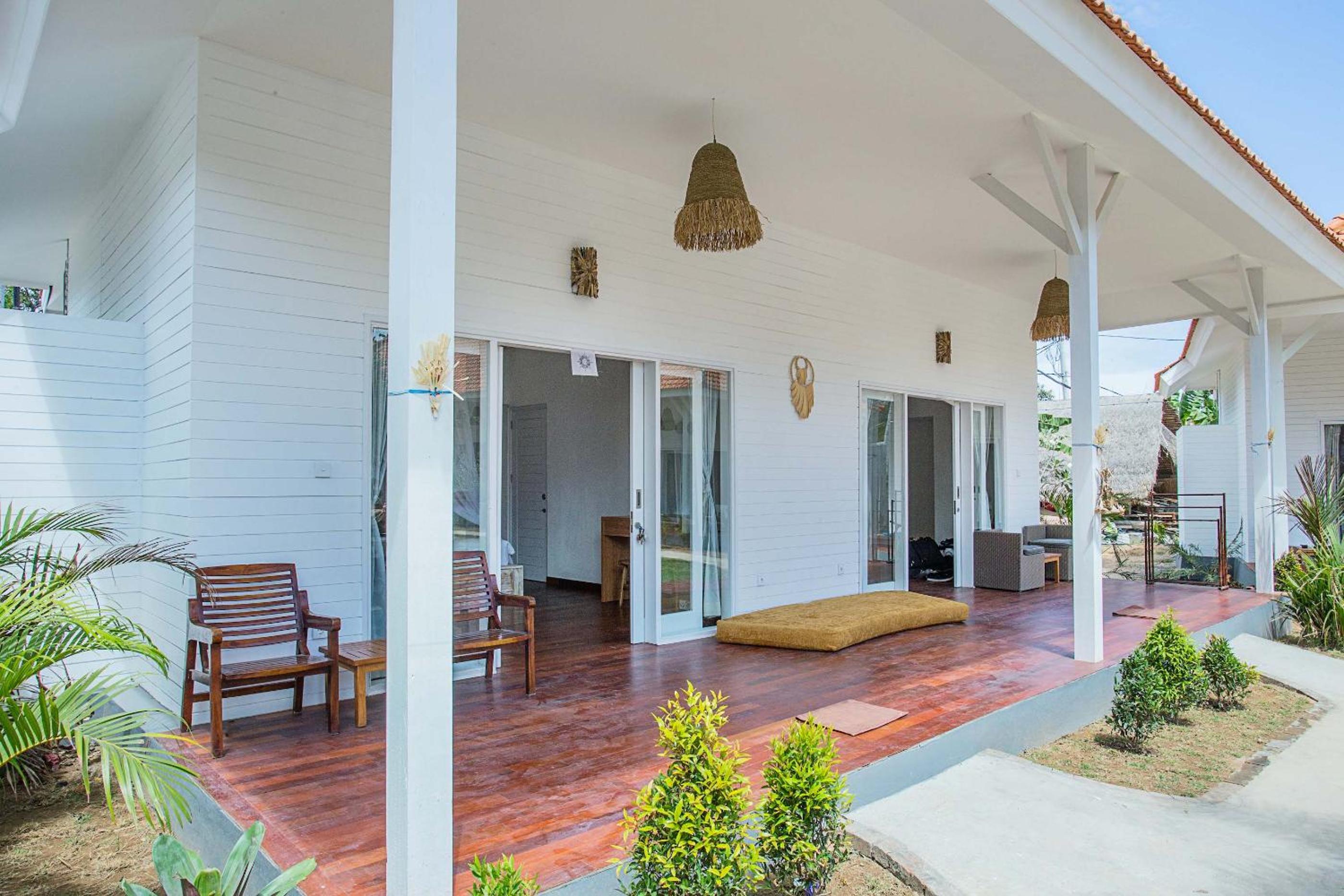 Sanghyang Bay Villas