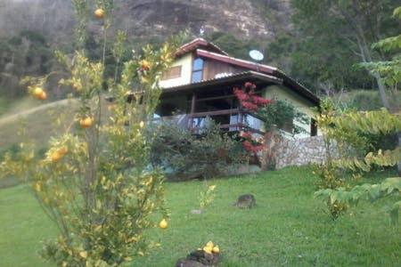 Casa Alpina com vista panoramica de Lumiar