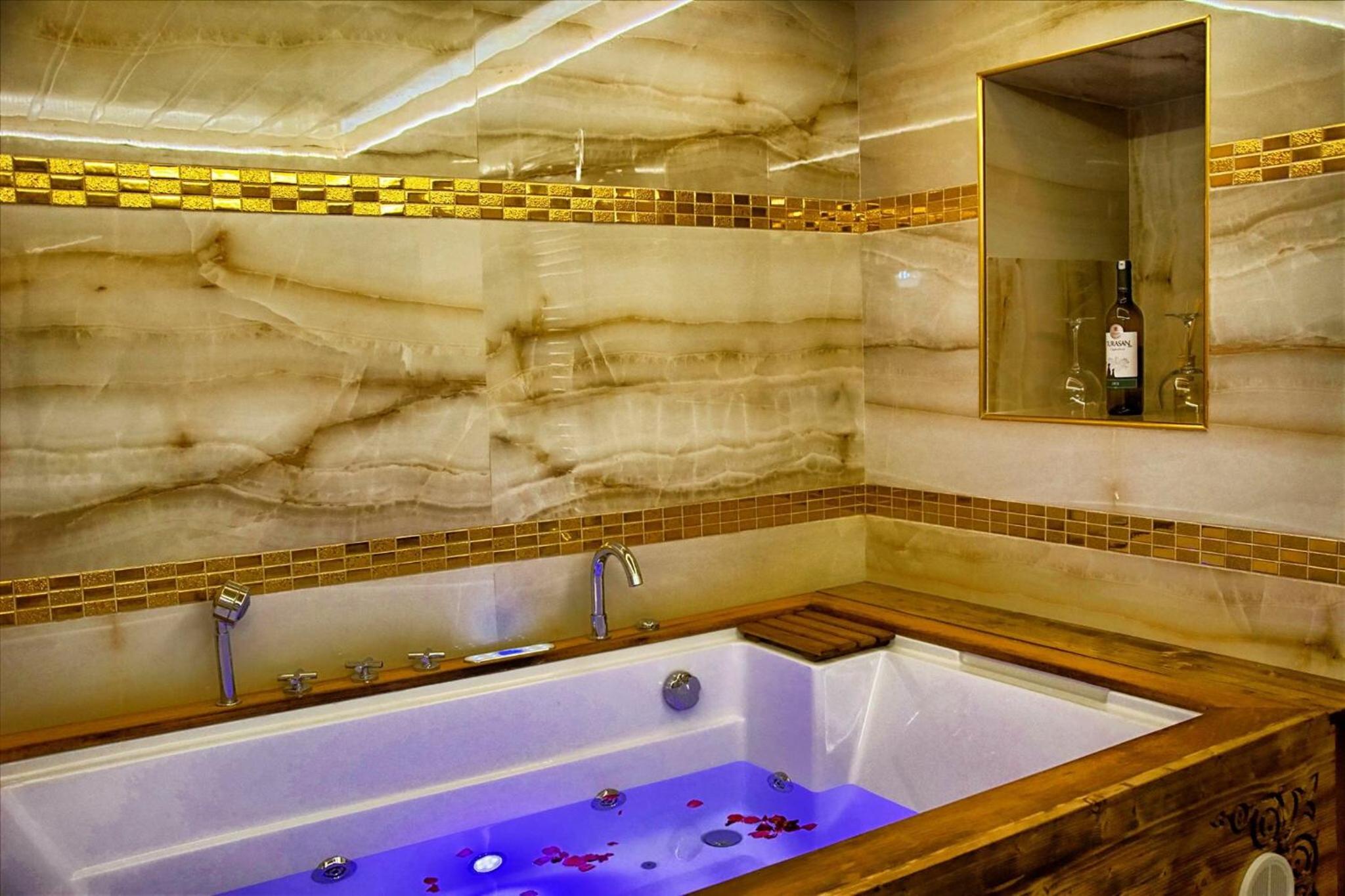 Kayhan Cave Villa