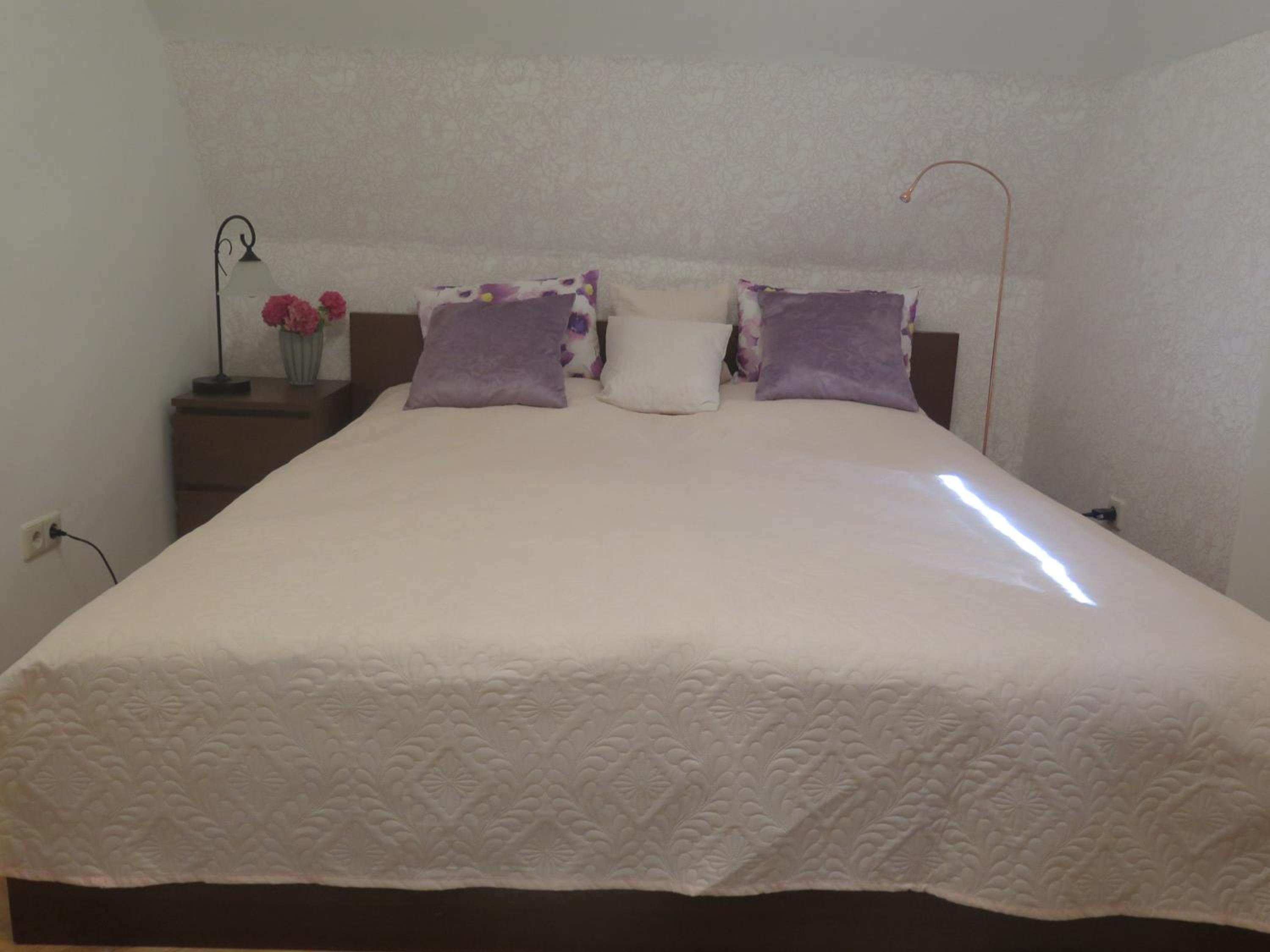 Schoenbrunn Gardens Deluxe Apartment