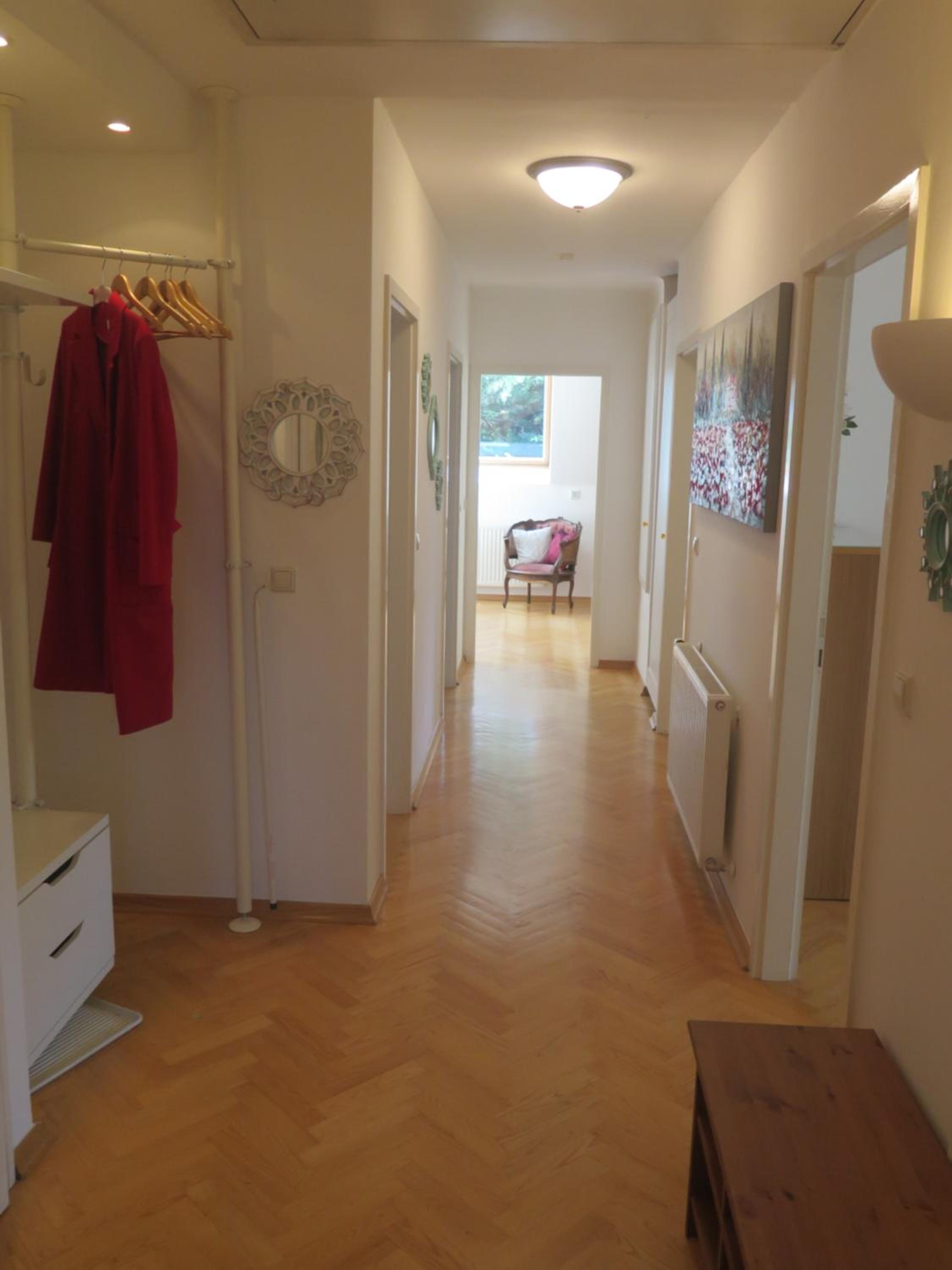Schoenbrunn Gardens Deluxe Apartment