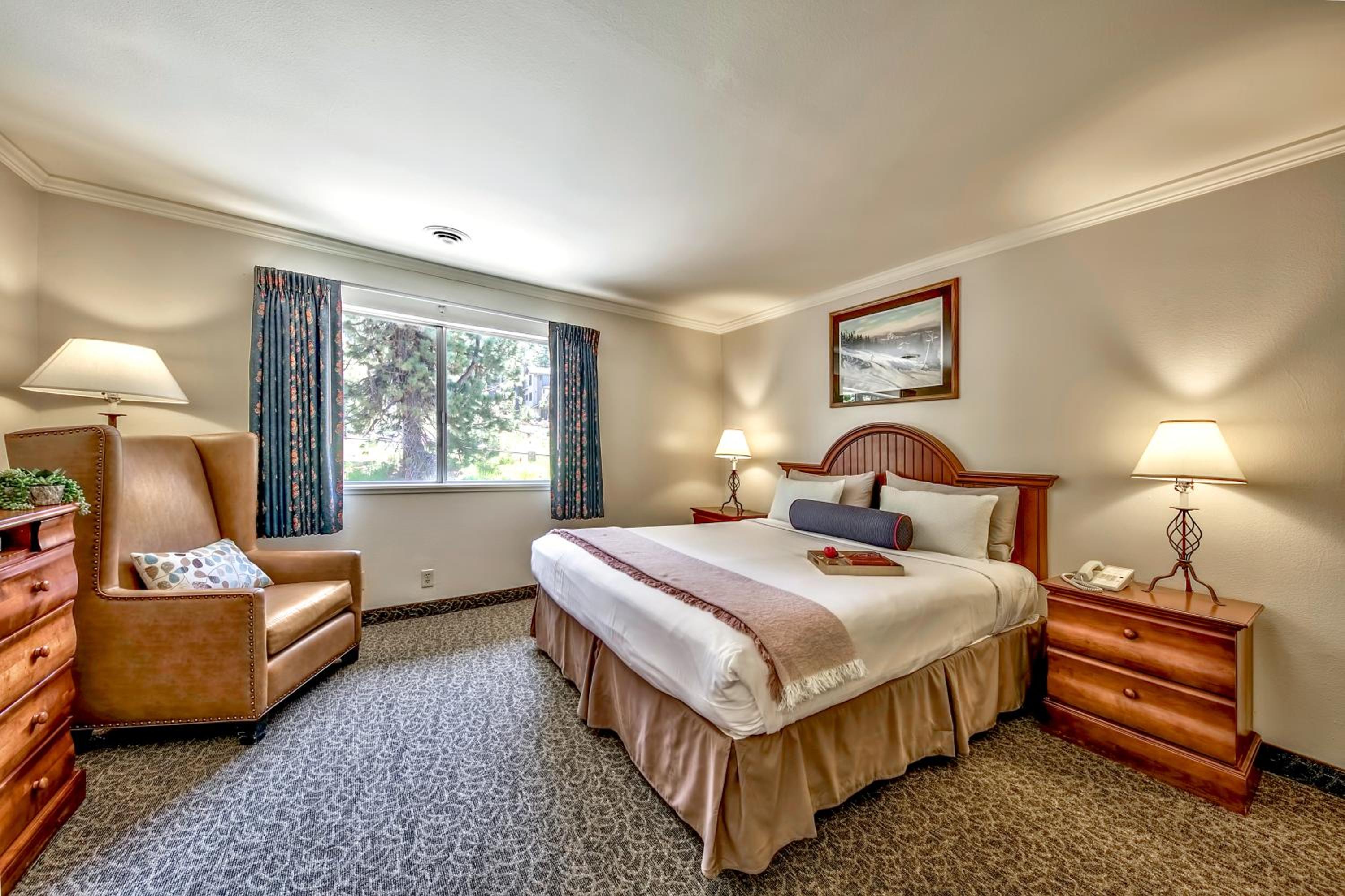 Forest Suites Resort at the Heavenly Village