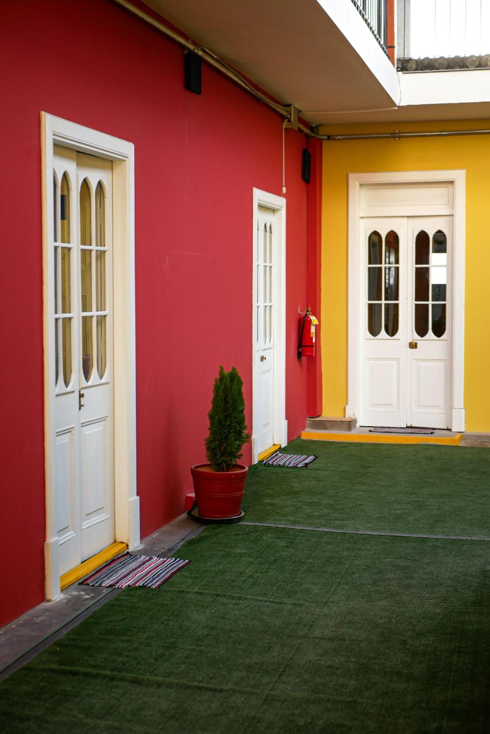 Photo 10