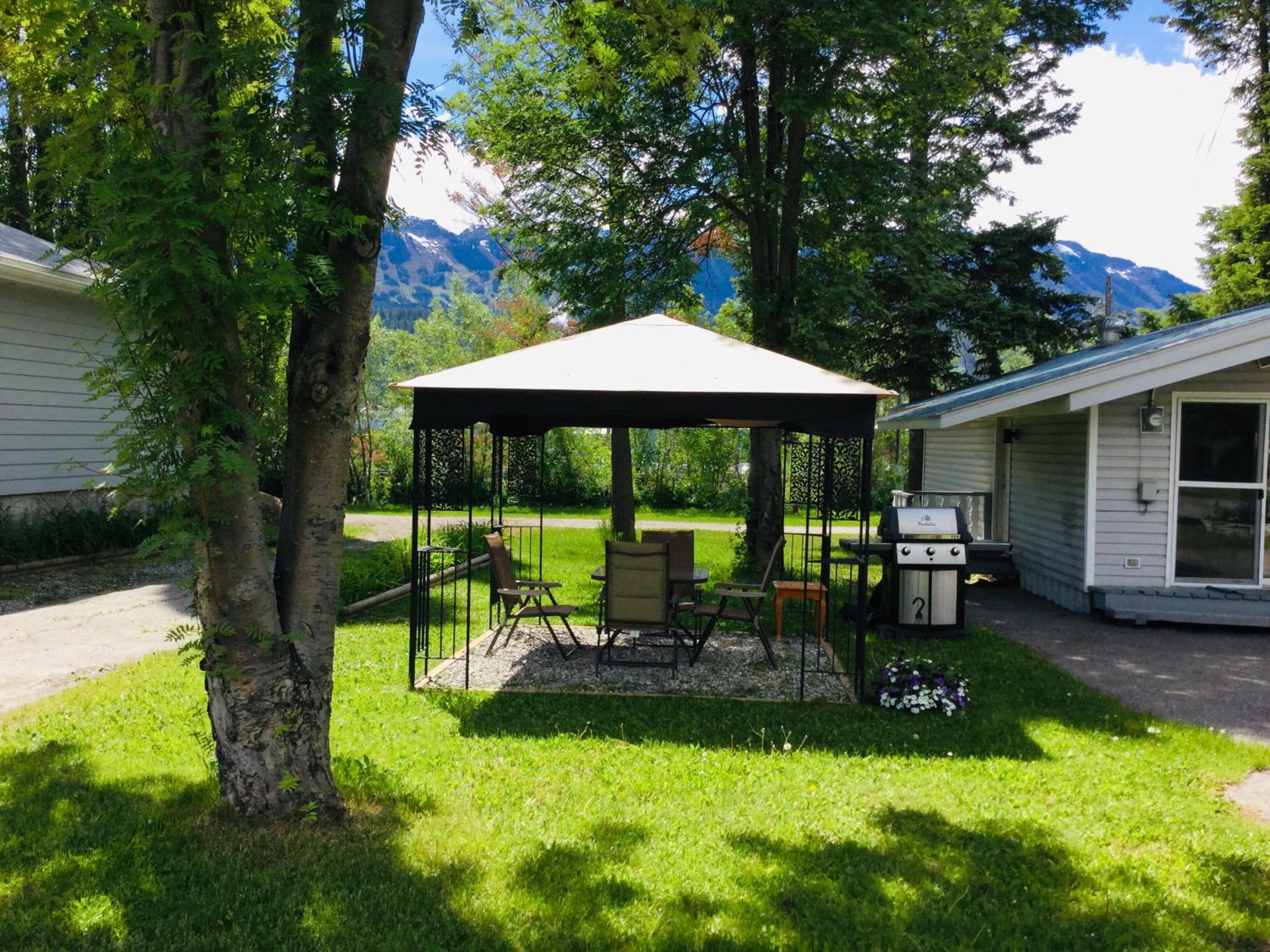 Golden Vacations - Brookside Motel - Property Image 3