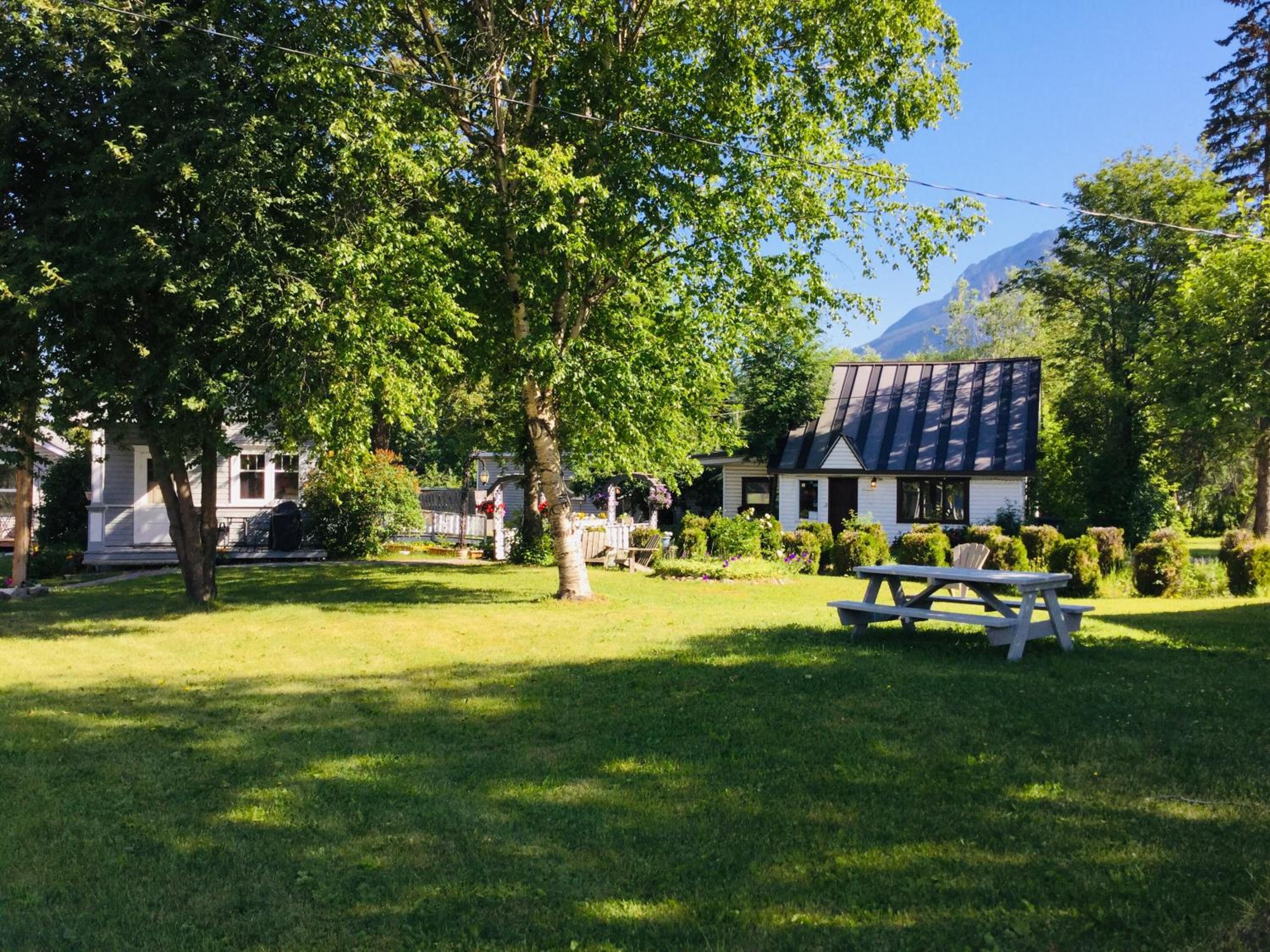 Golden Vacations - Brookside Motel - Property Image 24