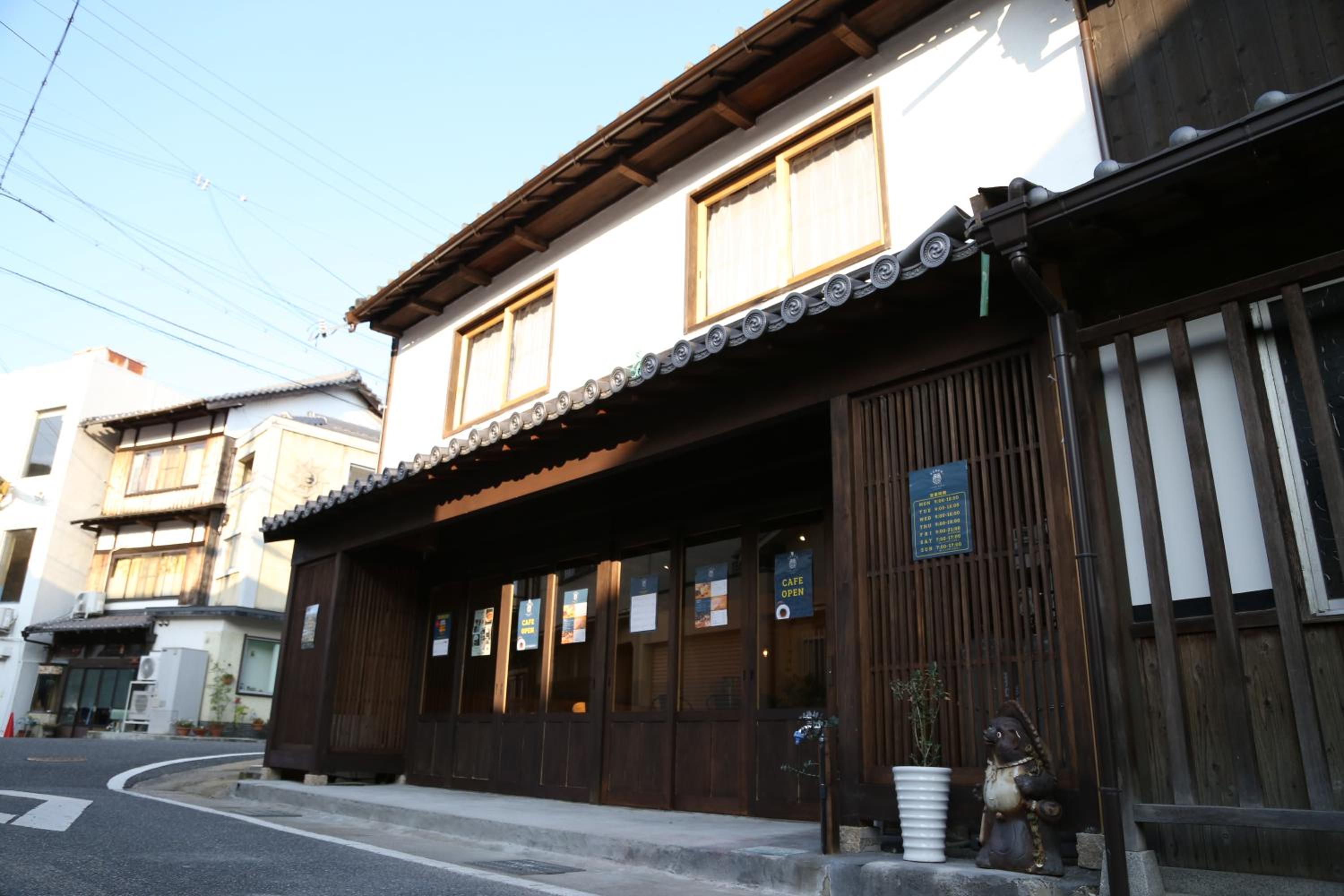 Photo 12