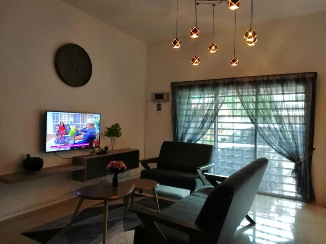 alyaleesya homestay Teres photo 2
