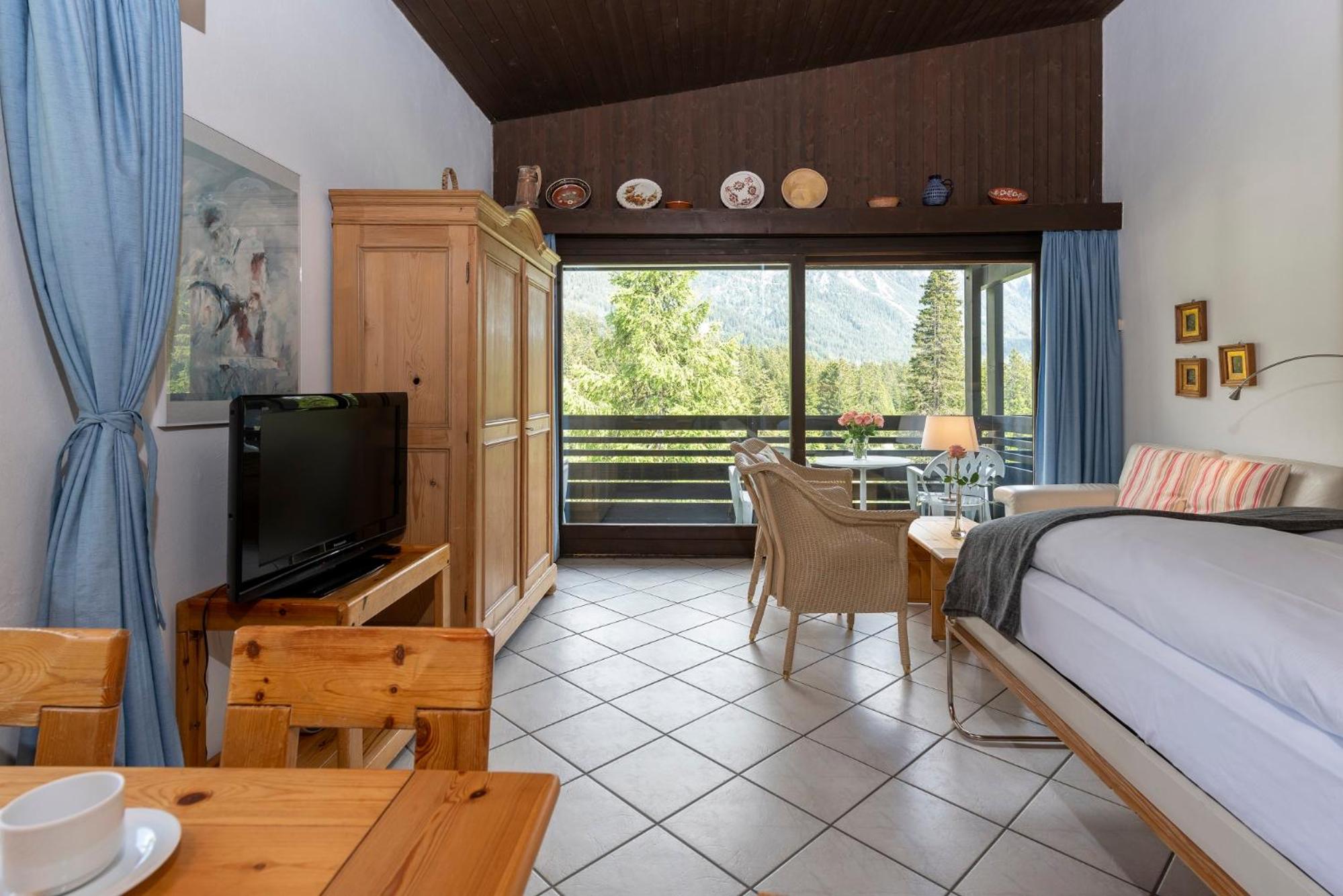 Zuhause in den Alpen Ihre Ferienwohnung mit Hallenbad und Sauna