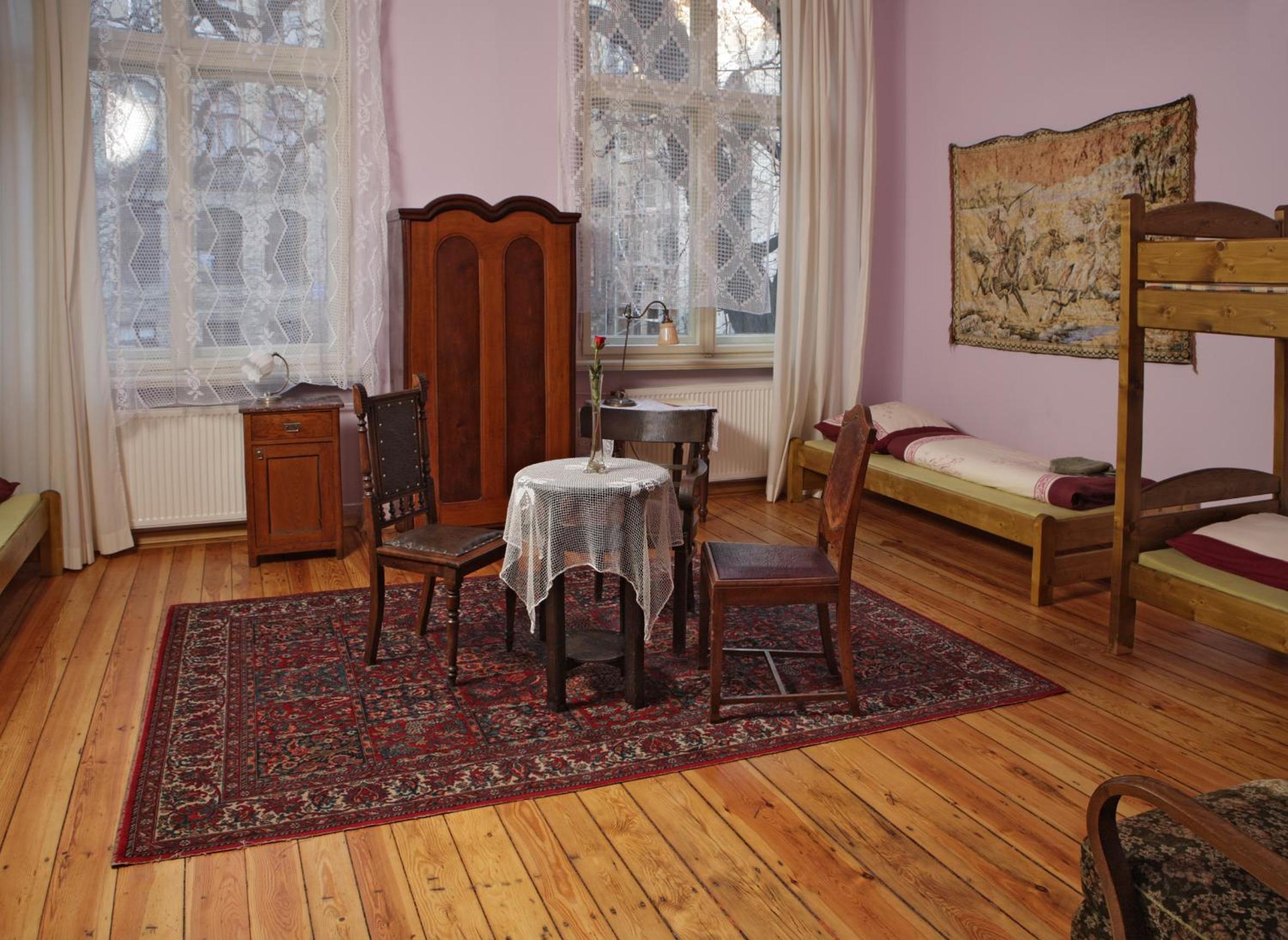 Hostel, Pokoje gościnne Mleczarnia - Ozonowane