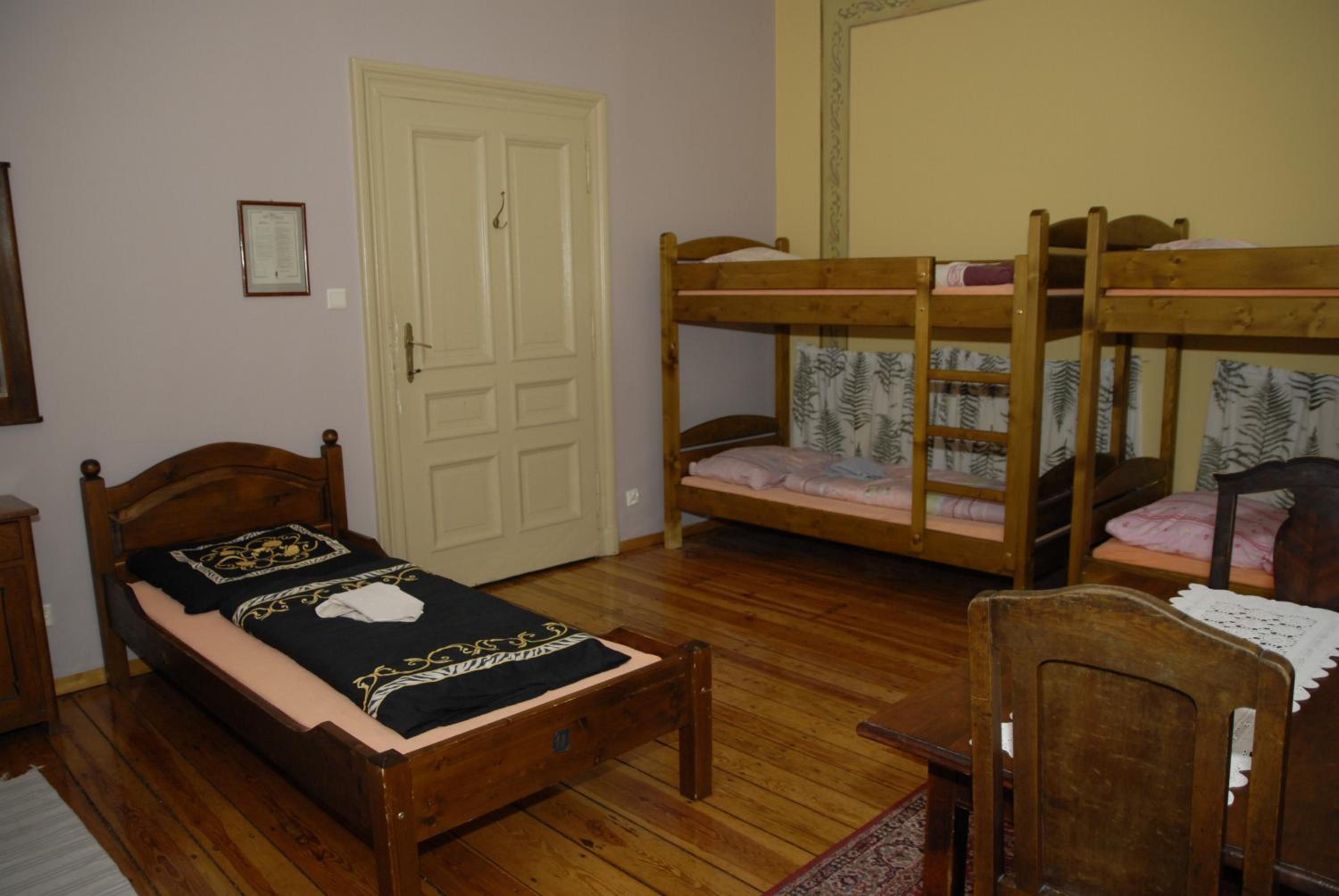 Hostel, Pokoje gościnne Mleczarnia - Ozonowane