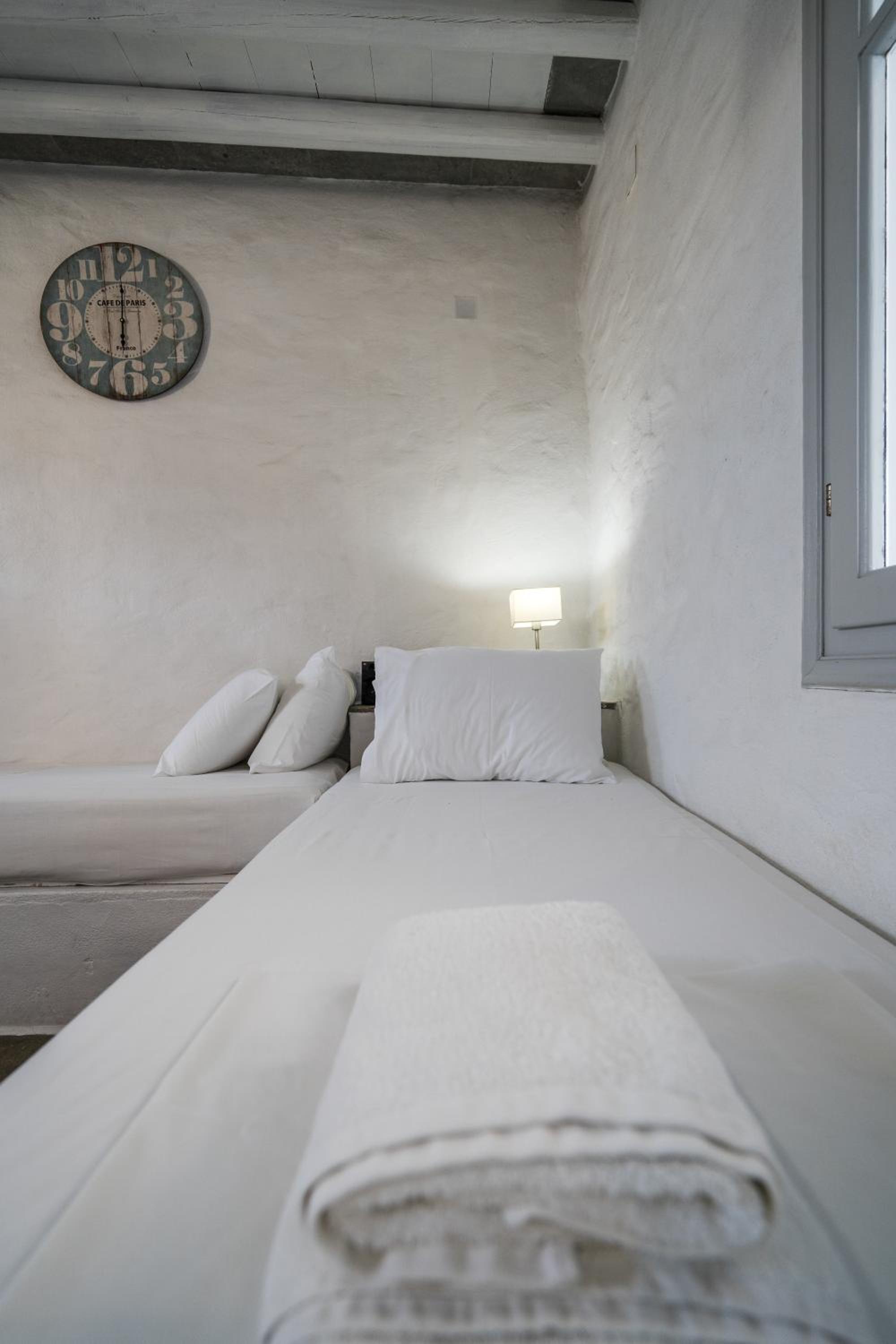 Windmill Arades suite