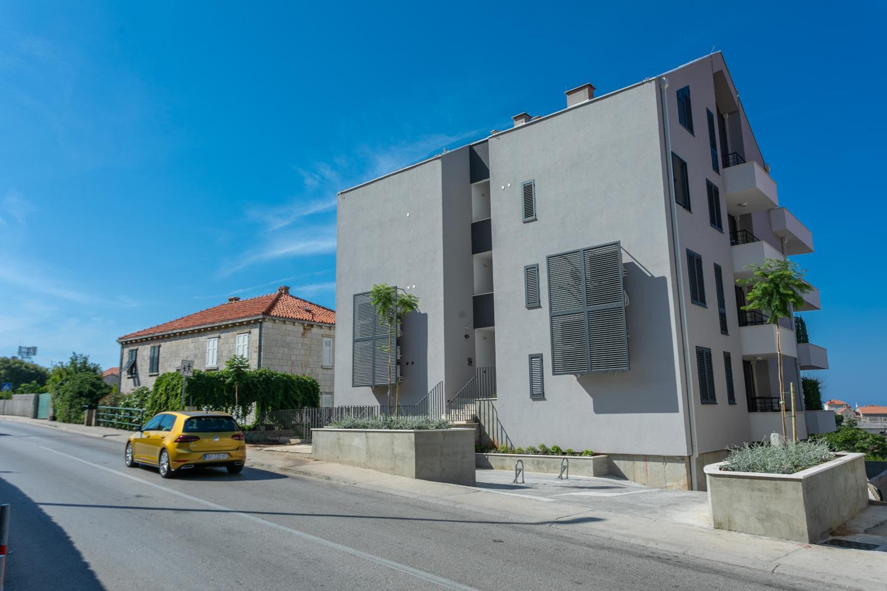 Eni Luxury Residence