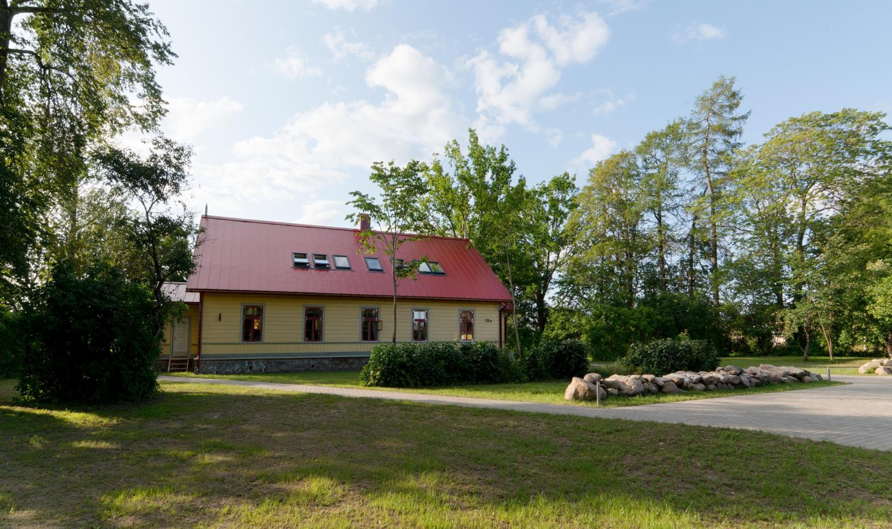Photo 17