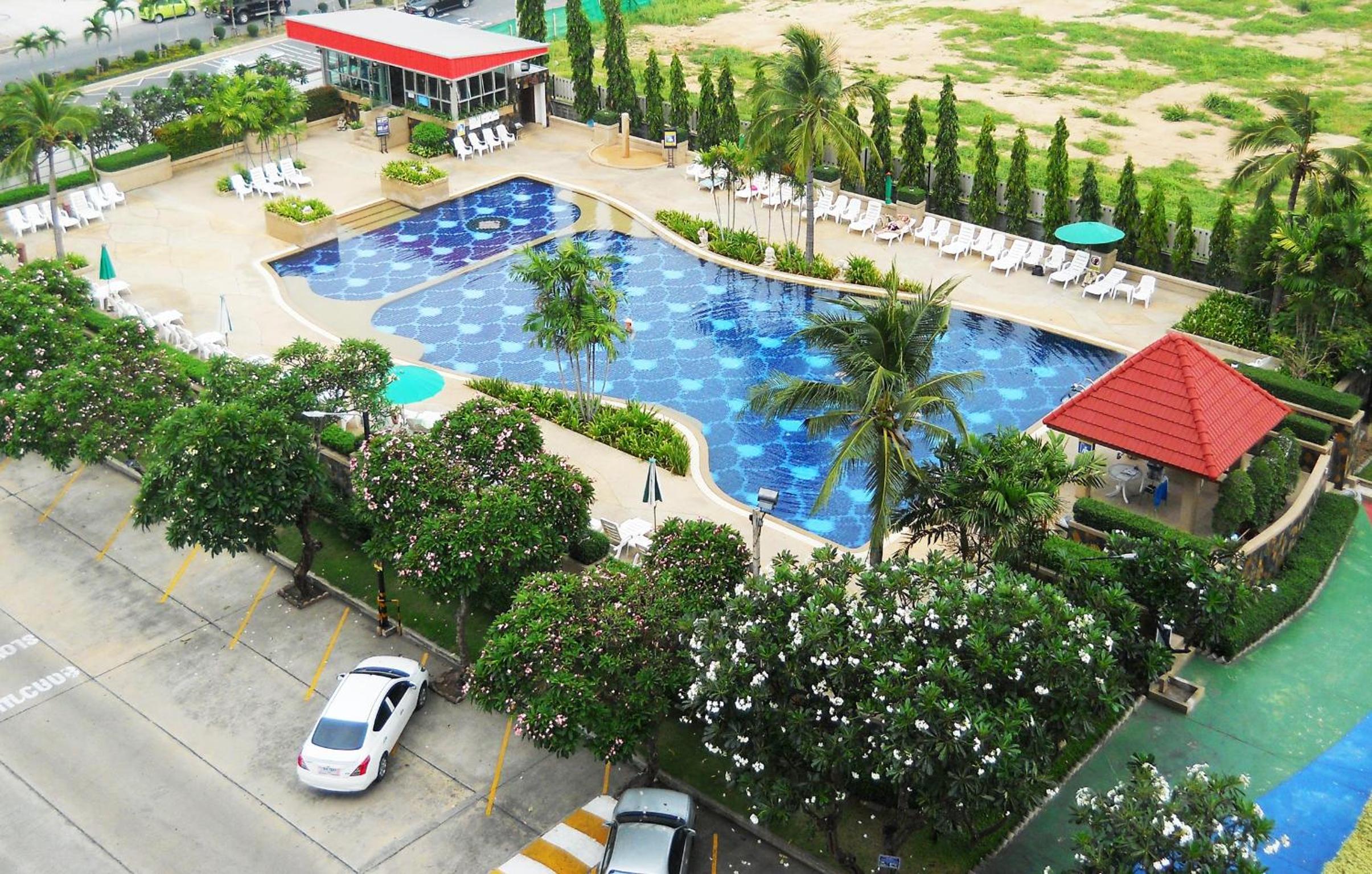 Jomtien beach Condominium S2 view 2