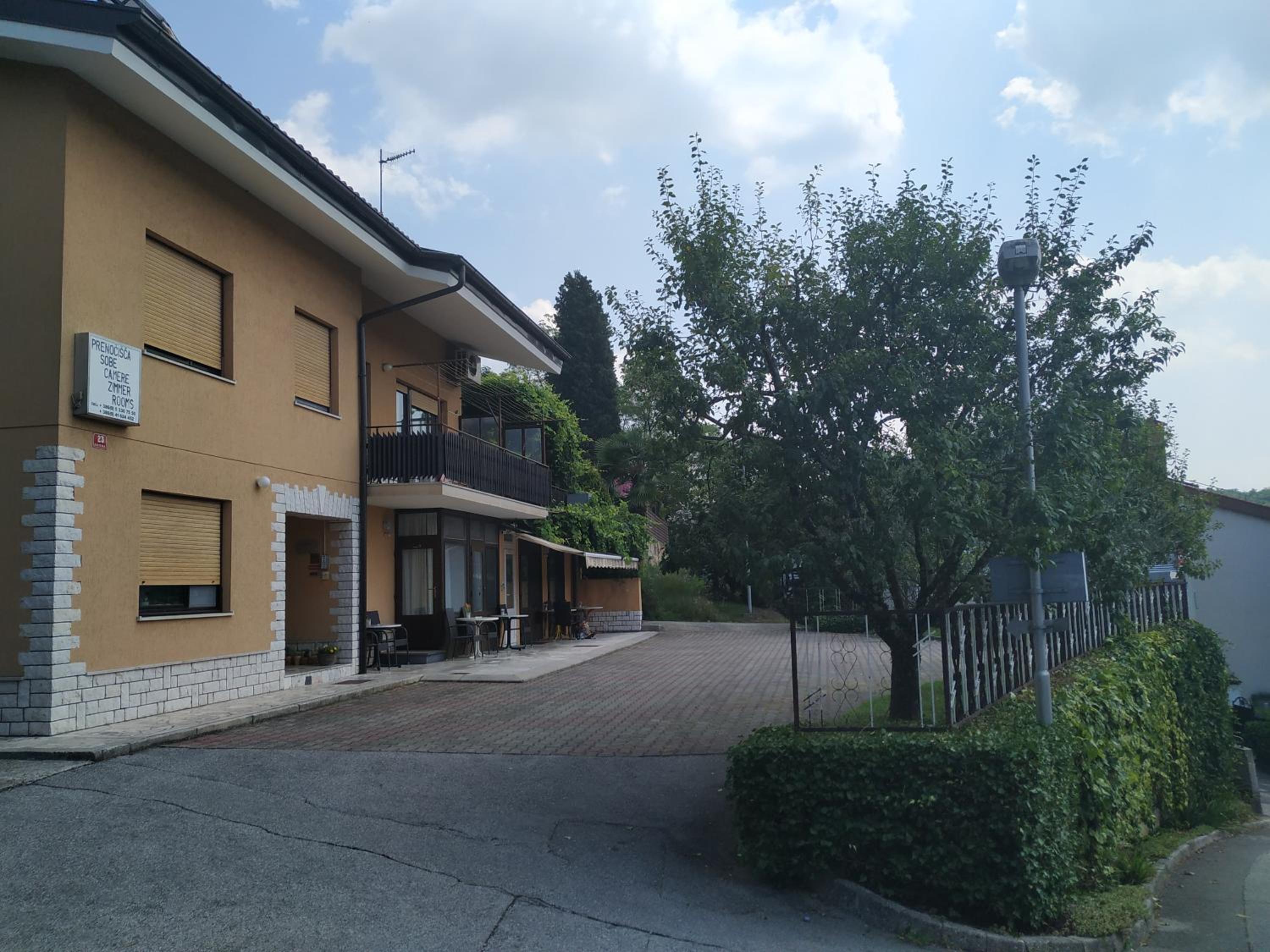 Photo 36