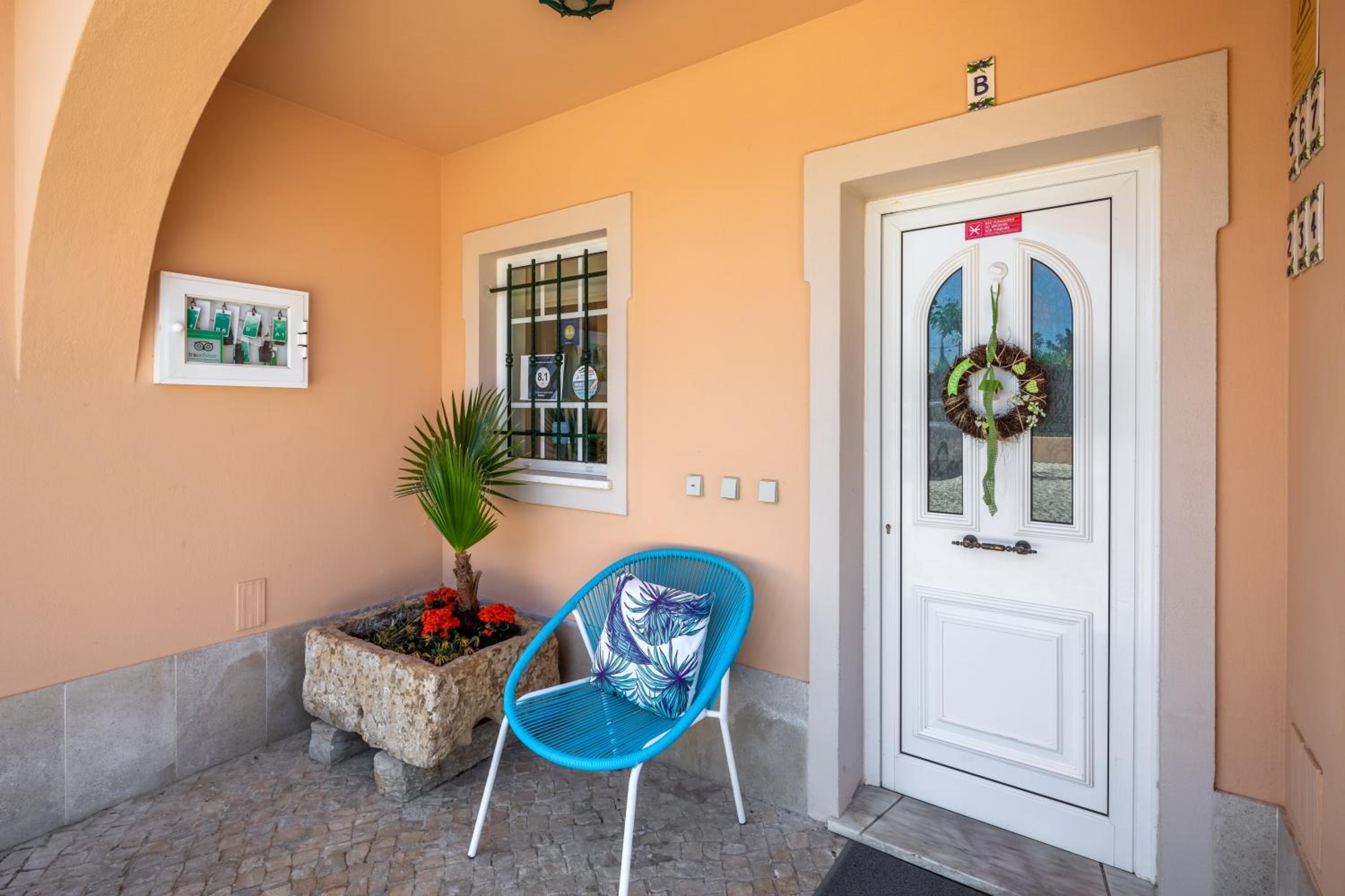 Apartamentos Monte dos Avós, Albufeira by AlgarveBlossom
