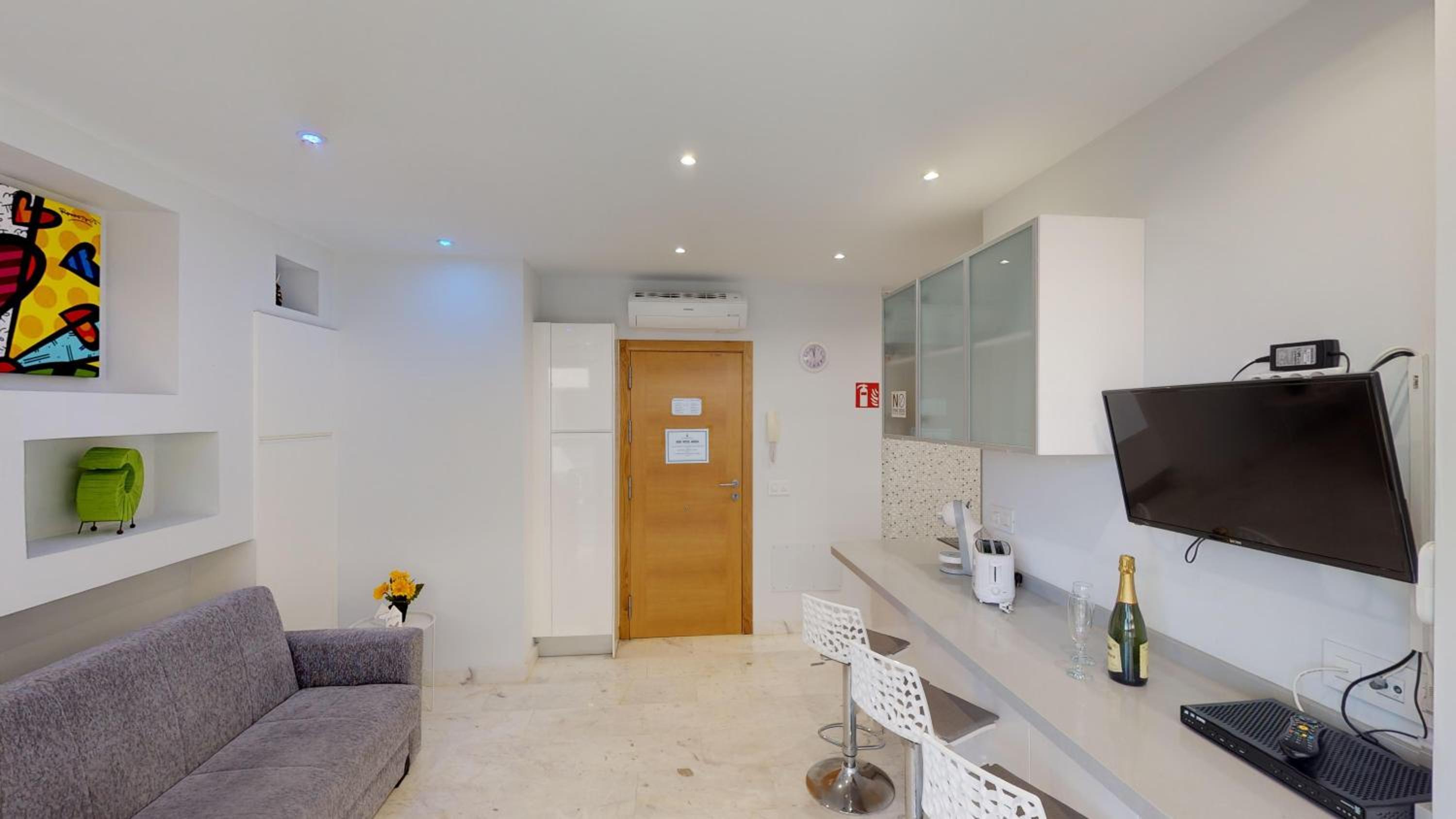 Marina Suite view 4