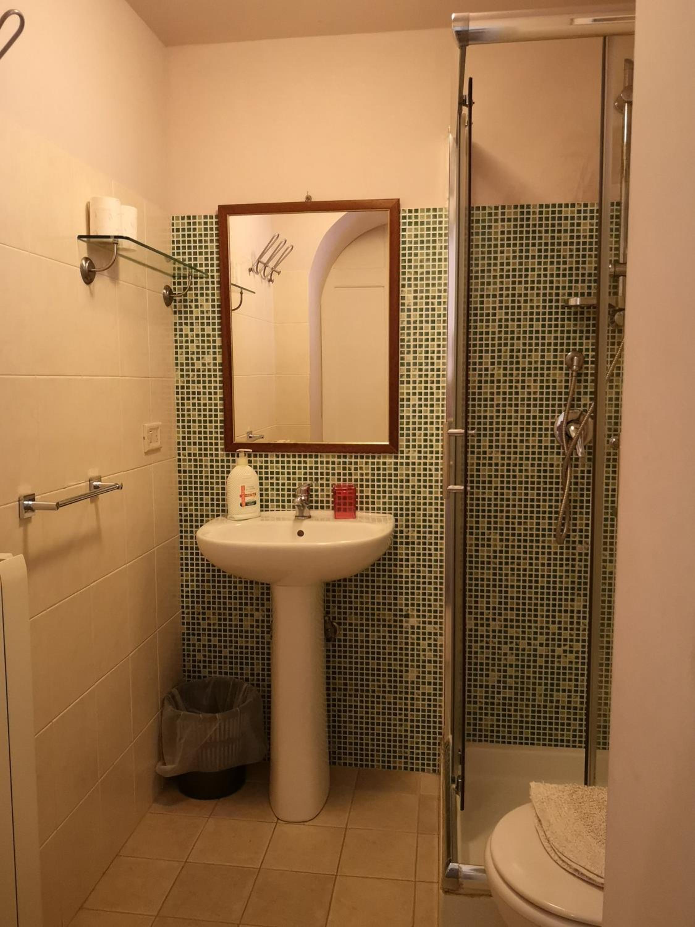 Photo 21