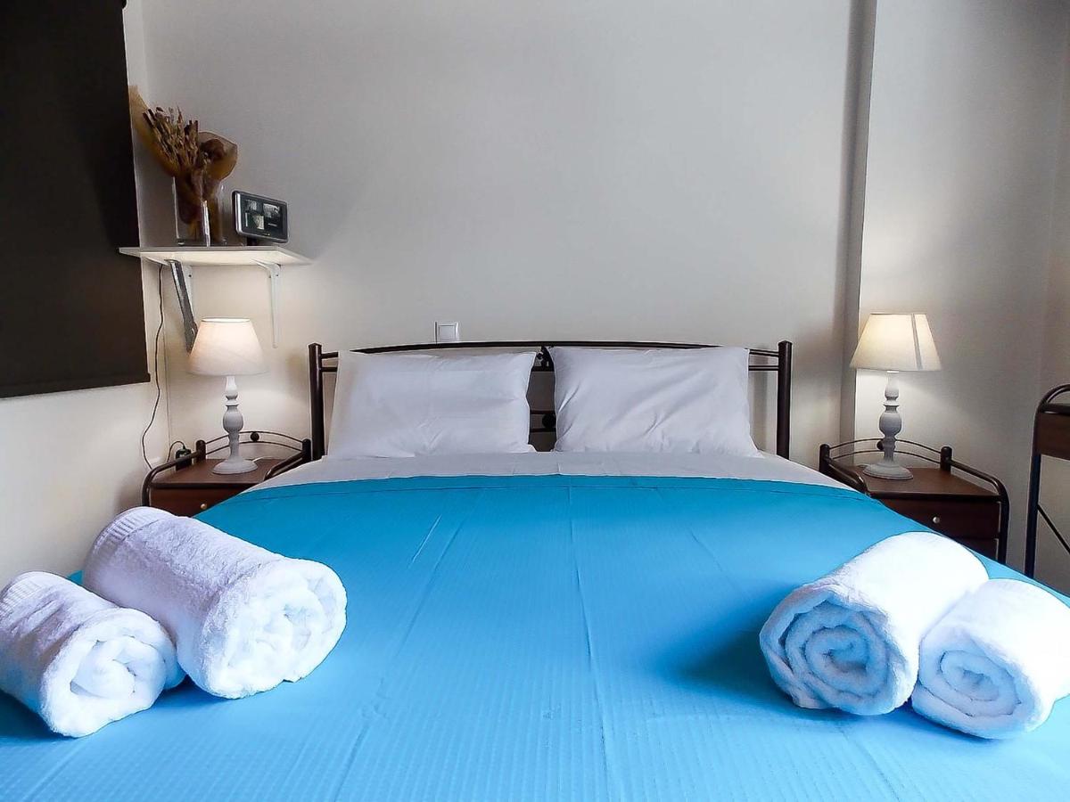 Nea Filadelfia- Spacious Apartment with Garden