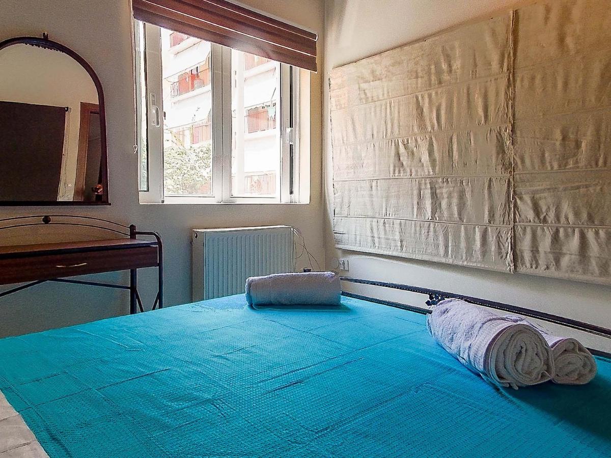 Nea Filadelfia- Spacious Apartment with Garden