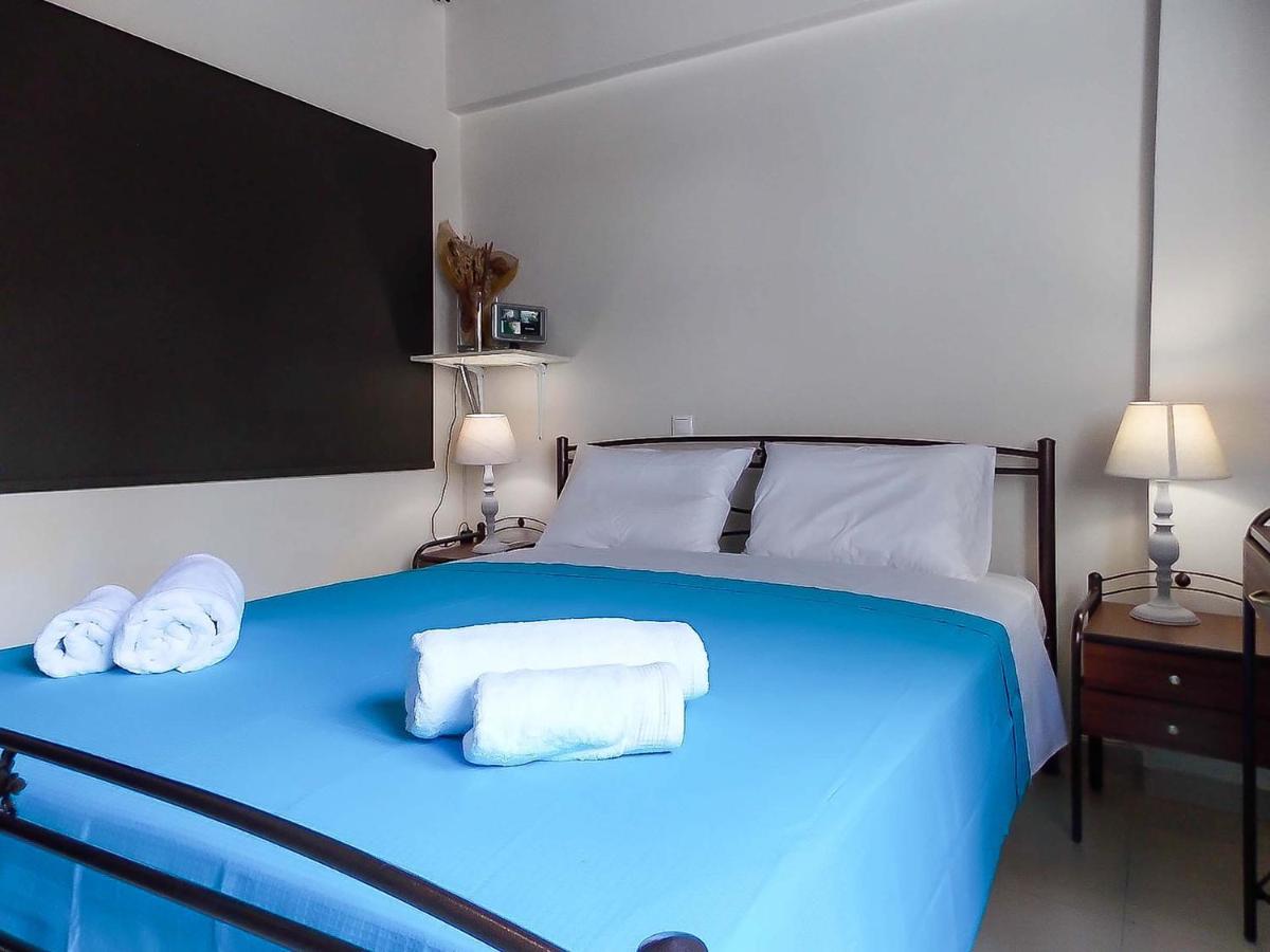 Nea Filadelfia- Spacious Apartment with Garden