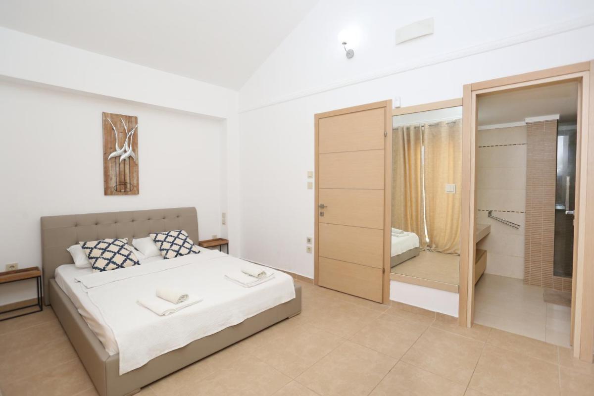 Villa The View - Beachfront, 5 Bedrooms, BBQ, View view 3