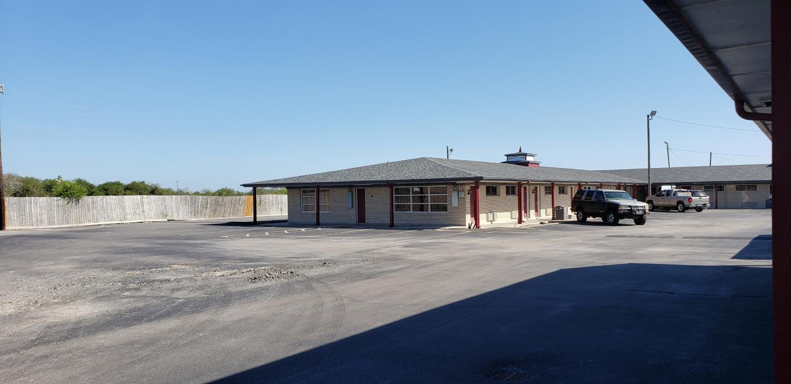 Americas Best Value Inn & Suites Corpus Christi view 3