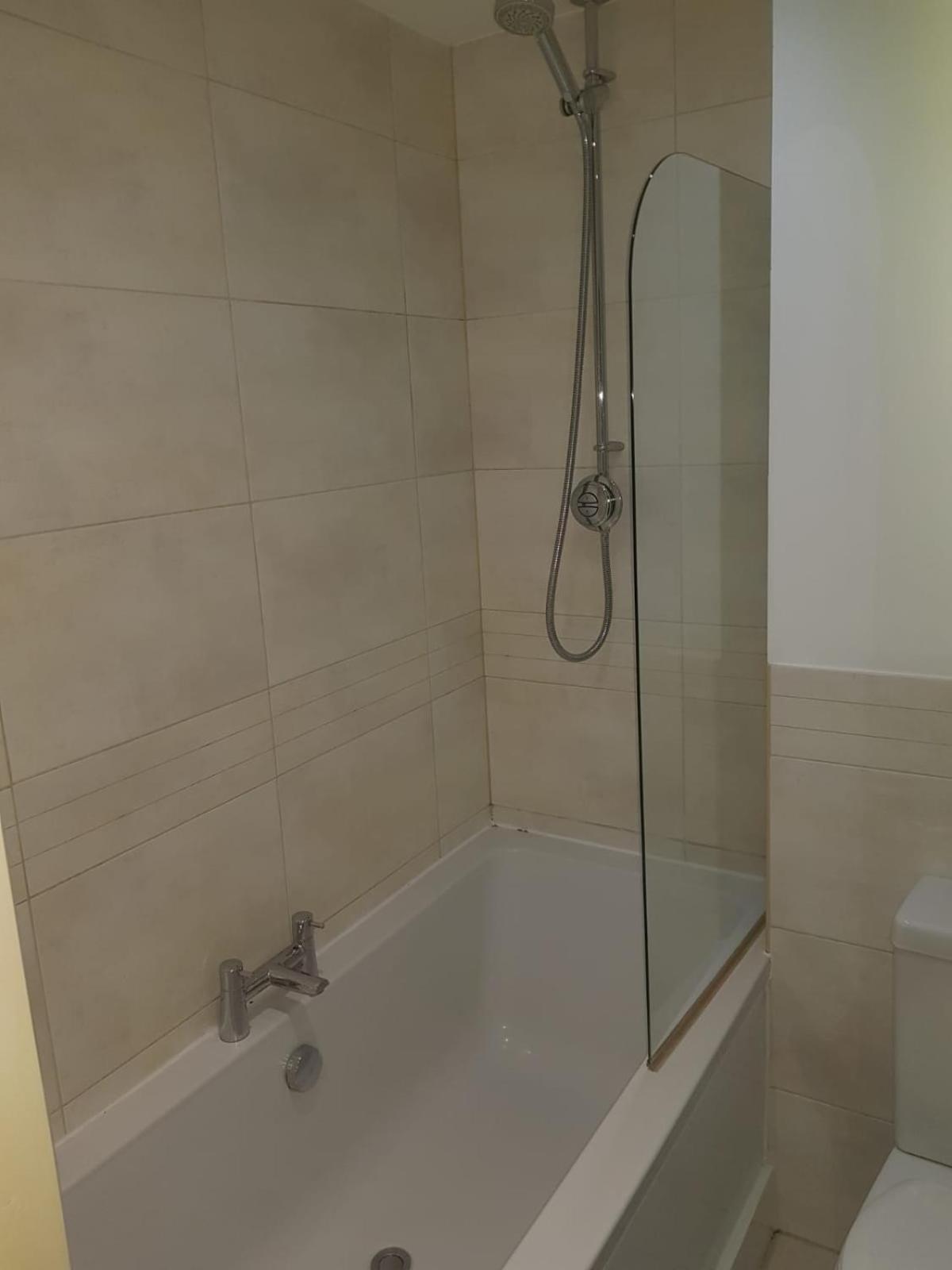 Guildford Vacations - Blue Sky Apartments Abbots Yard, Guildford - Property Image 6