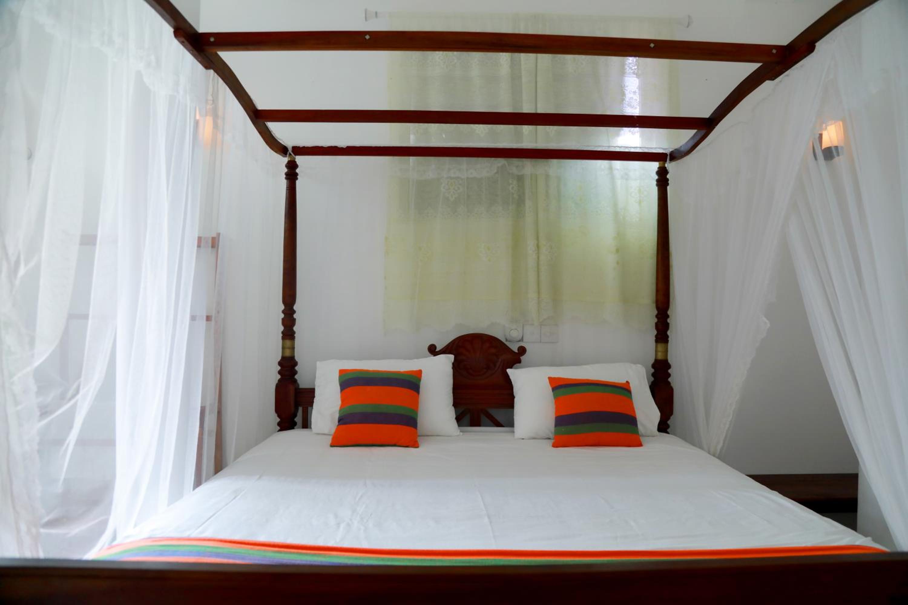 Nisala Guest -Galle Dutch Fort view 3
