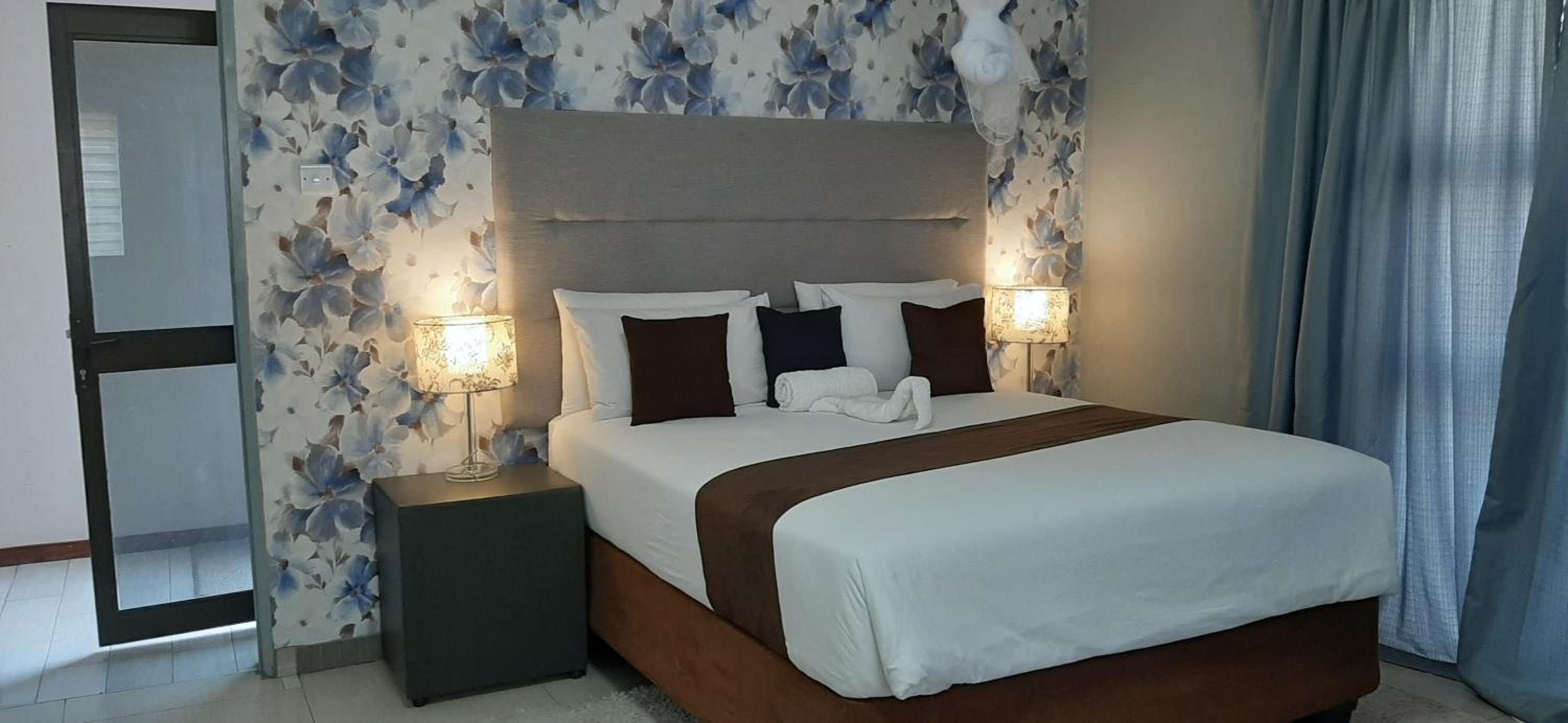 The New Mall Guesthouse