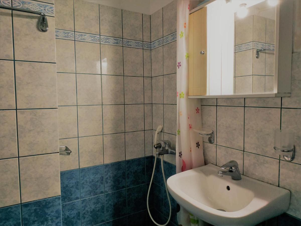 Photo 32