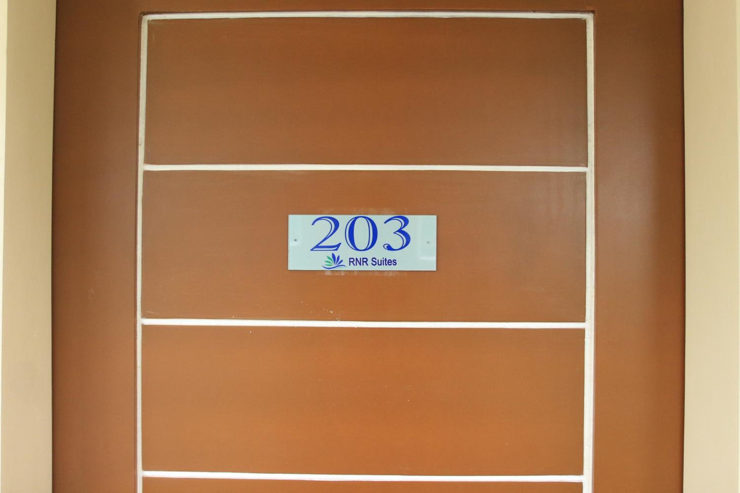RNR Suites