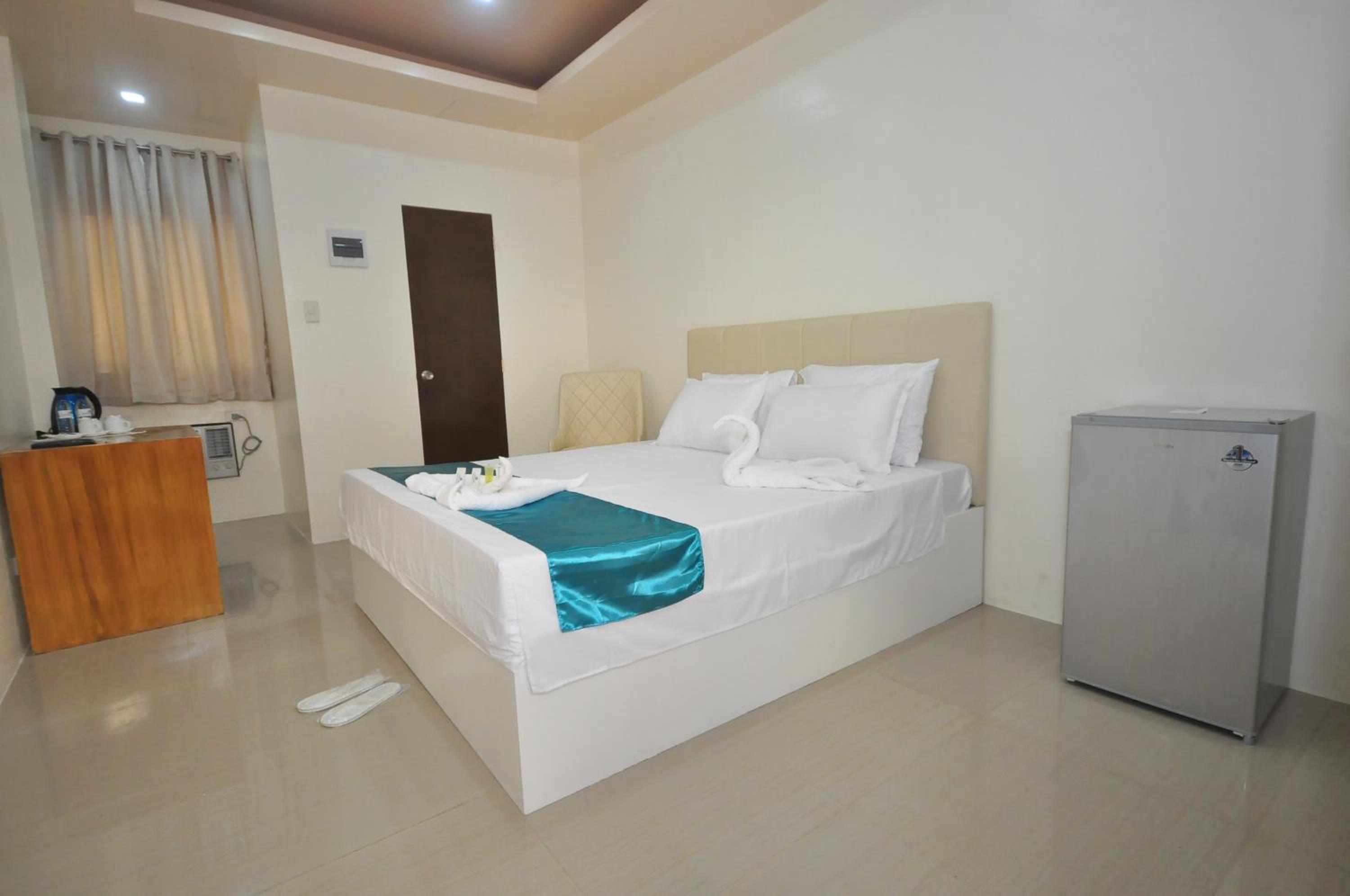 RNR Suites