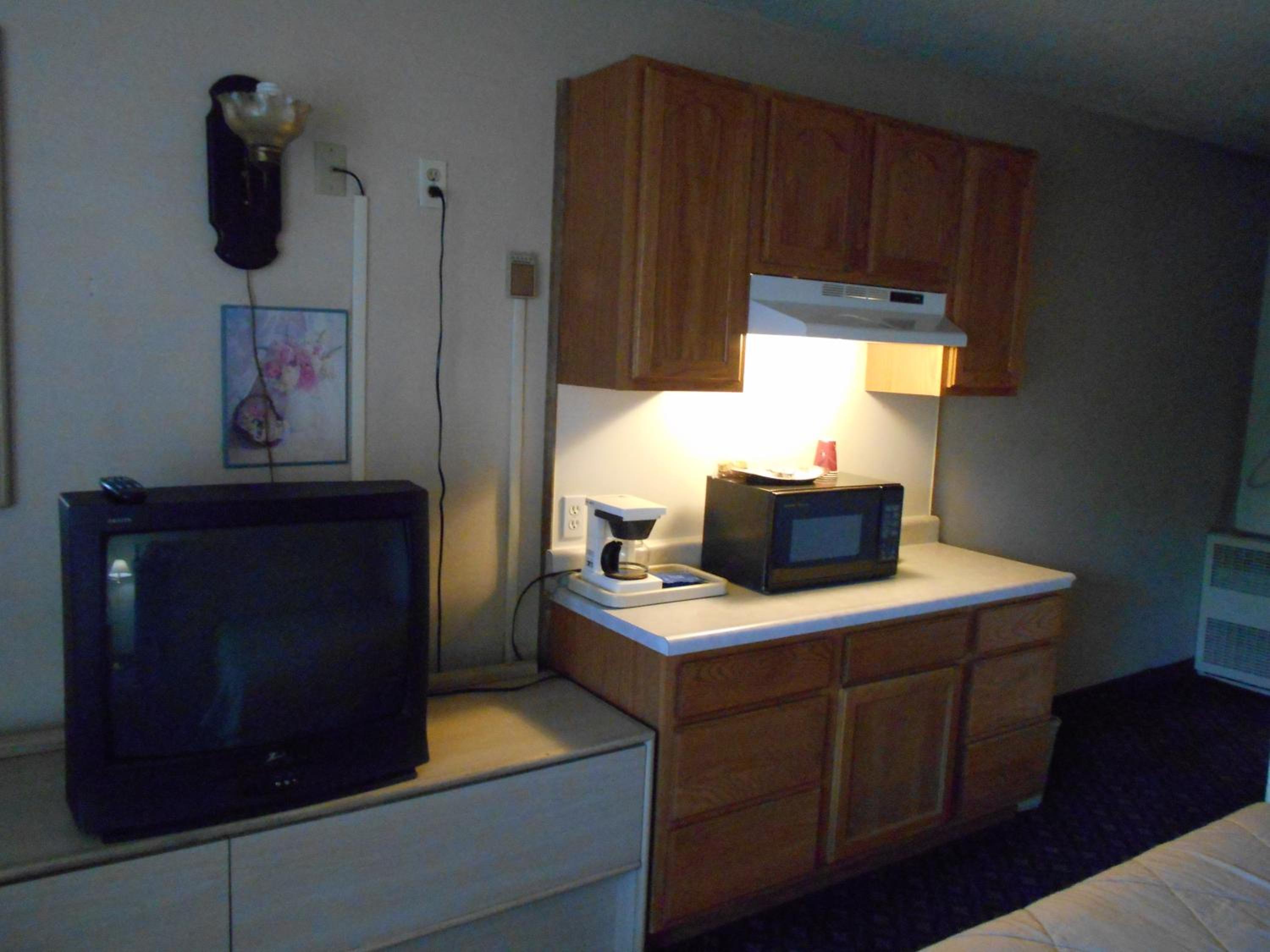 Reno Vacations - Victorian Inn - Property Image 8