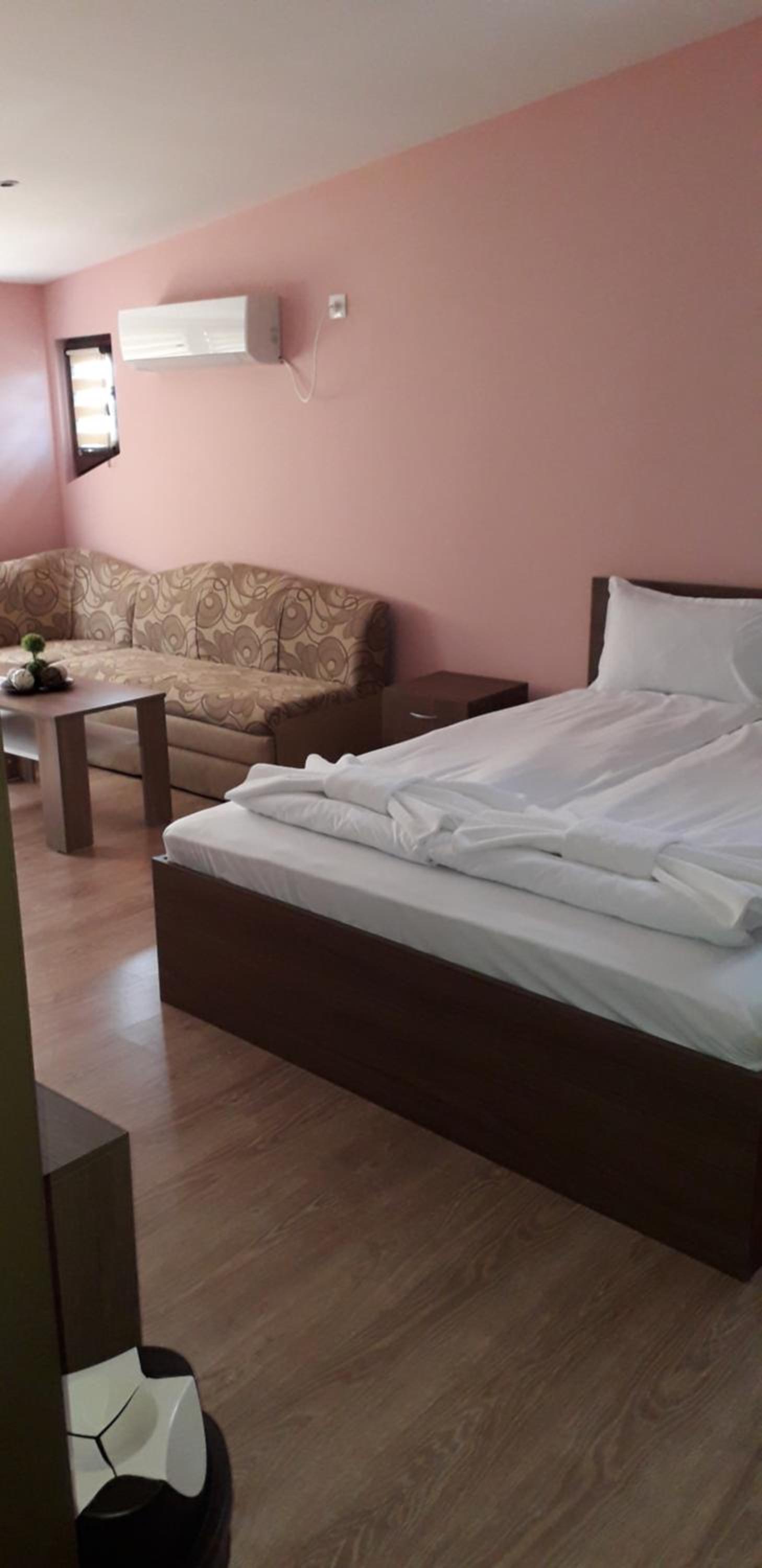 Guest House Ideal