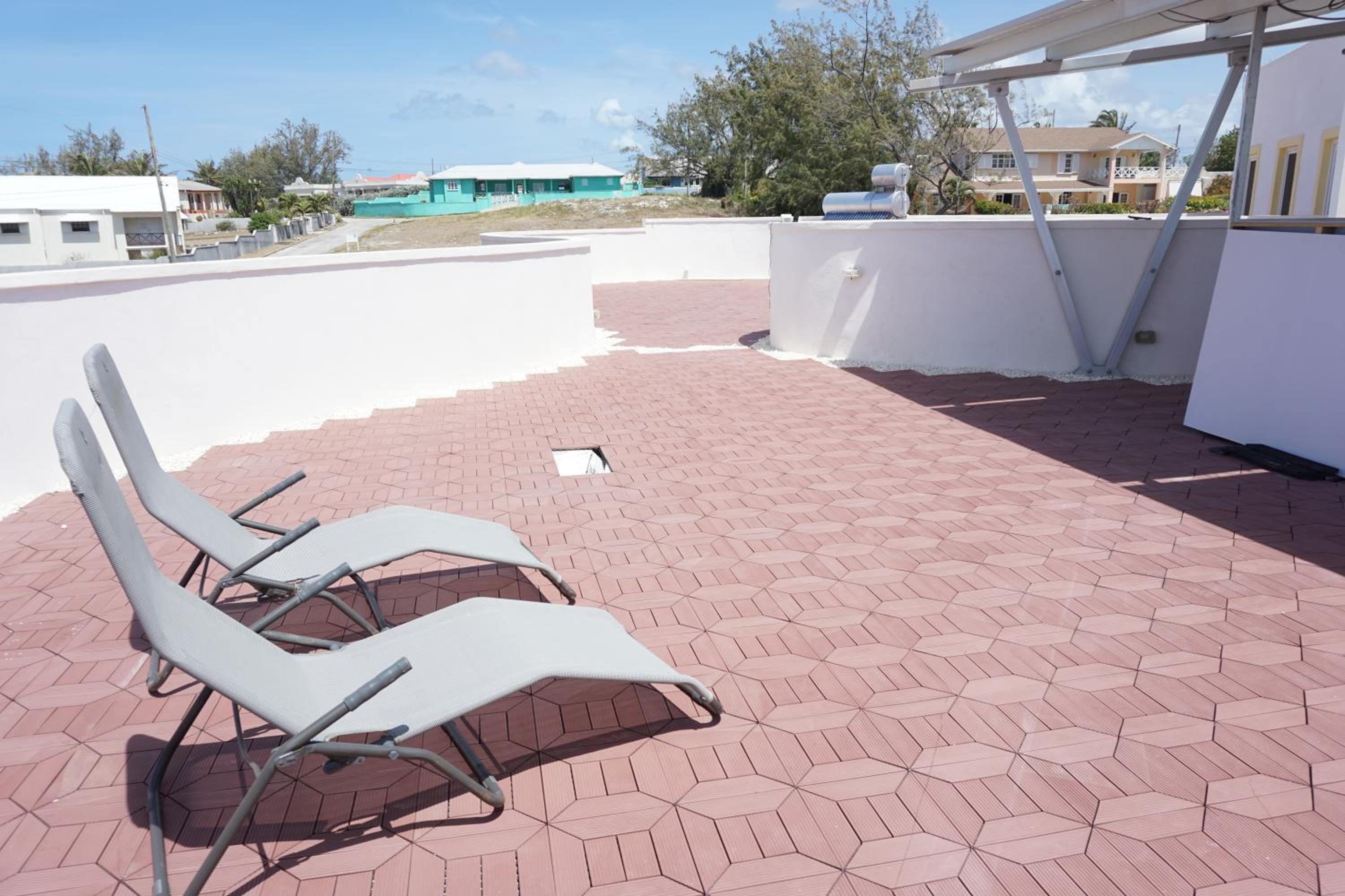 Apartment with double bed and private outdoor kitchen Higher Heights, Barbados