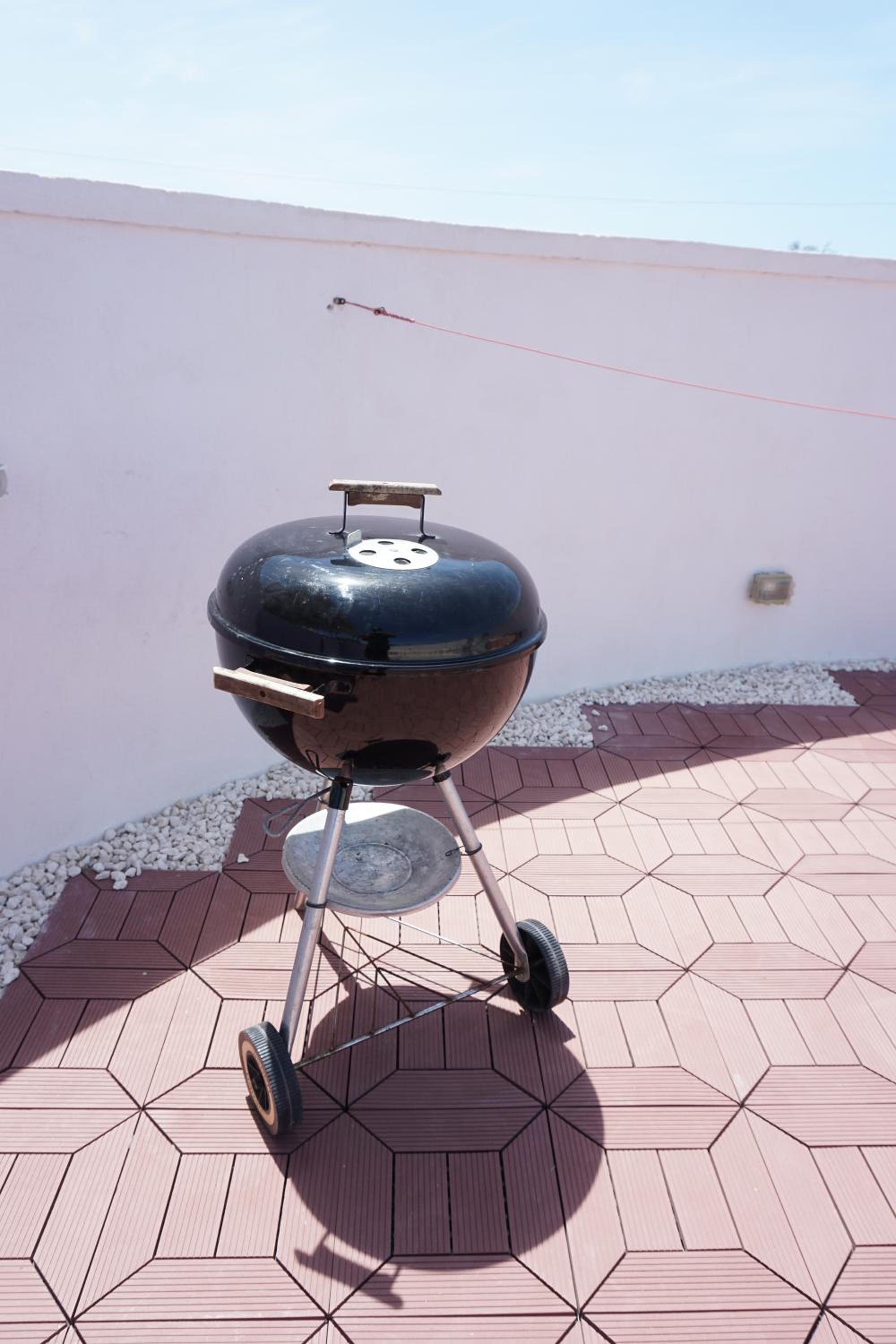 Apartment with double bed and private outdoor kitchen Higher Heights, Barbados