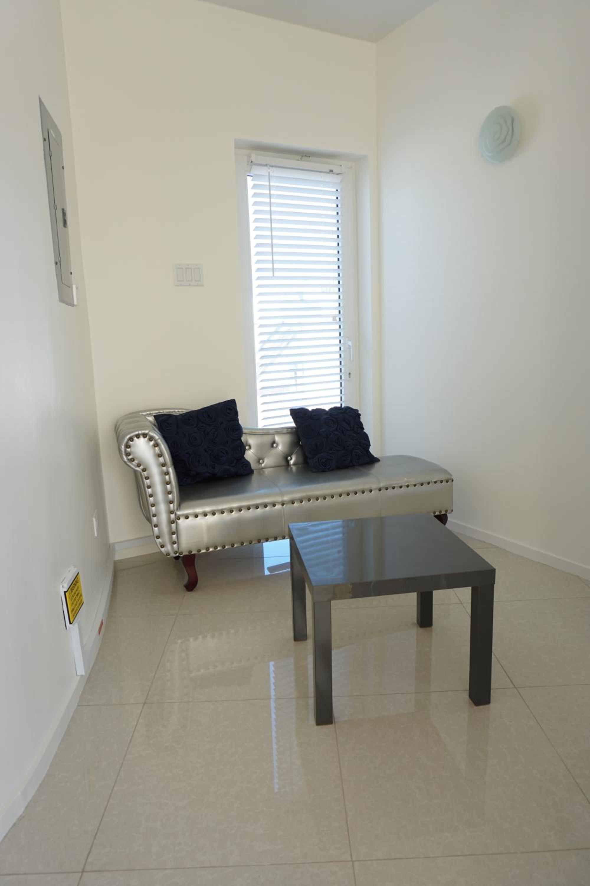 Apartment with double bed and private outdoor kitchen Higher Heights, Barbados