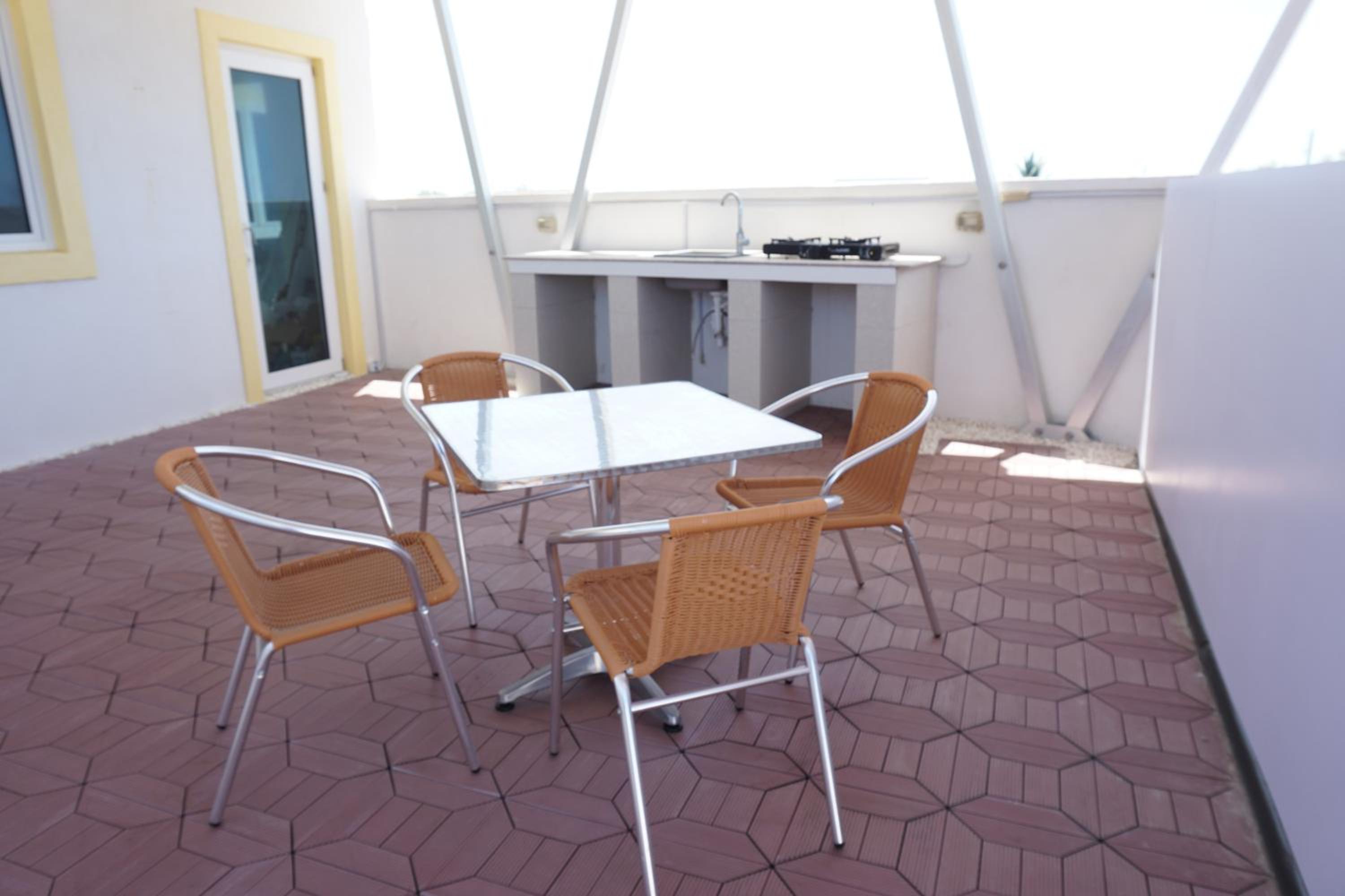 Apartment with double bed and private outdoor kitchen Higher Heights, Barbados