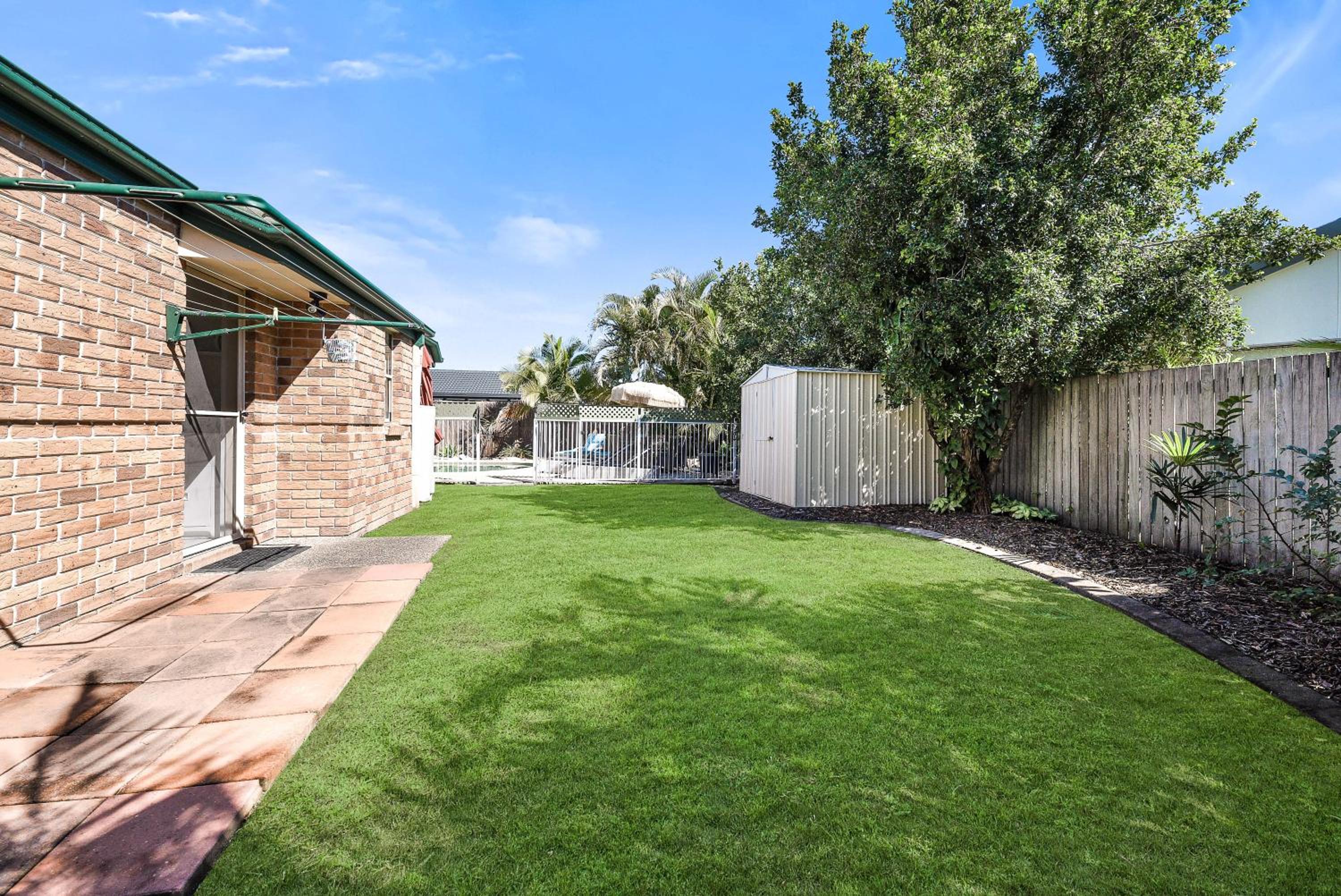 Sweetbrush Place