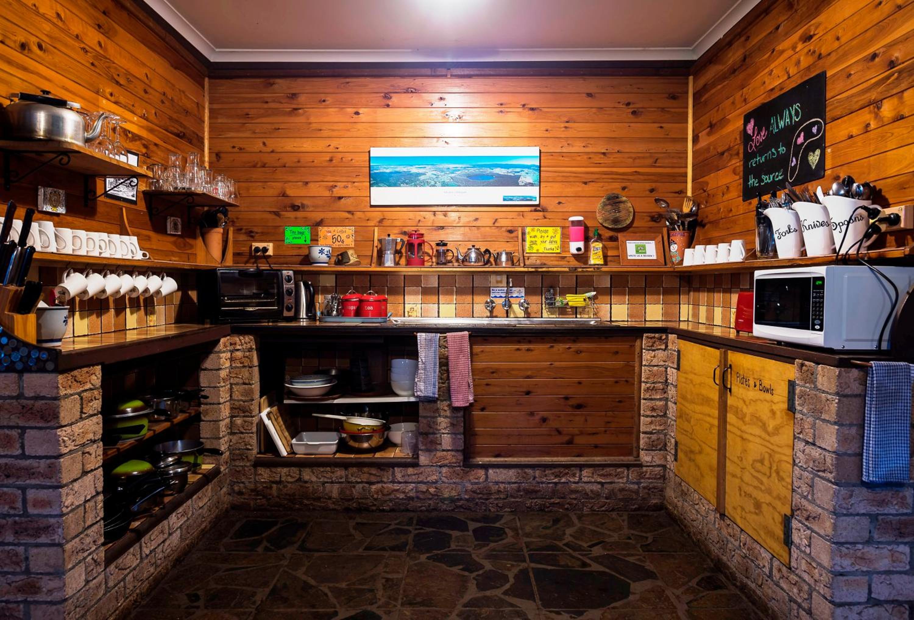 On The Wallaby Eco Lodge