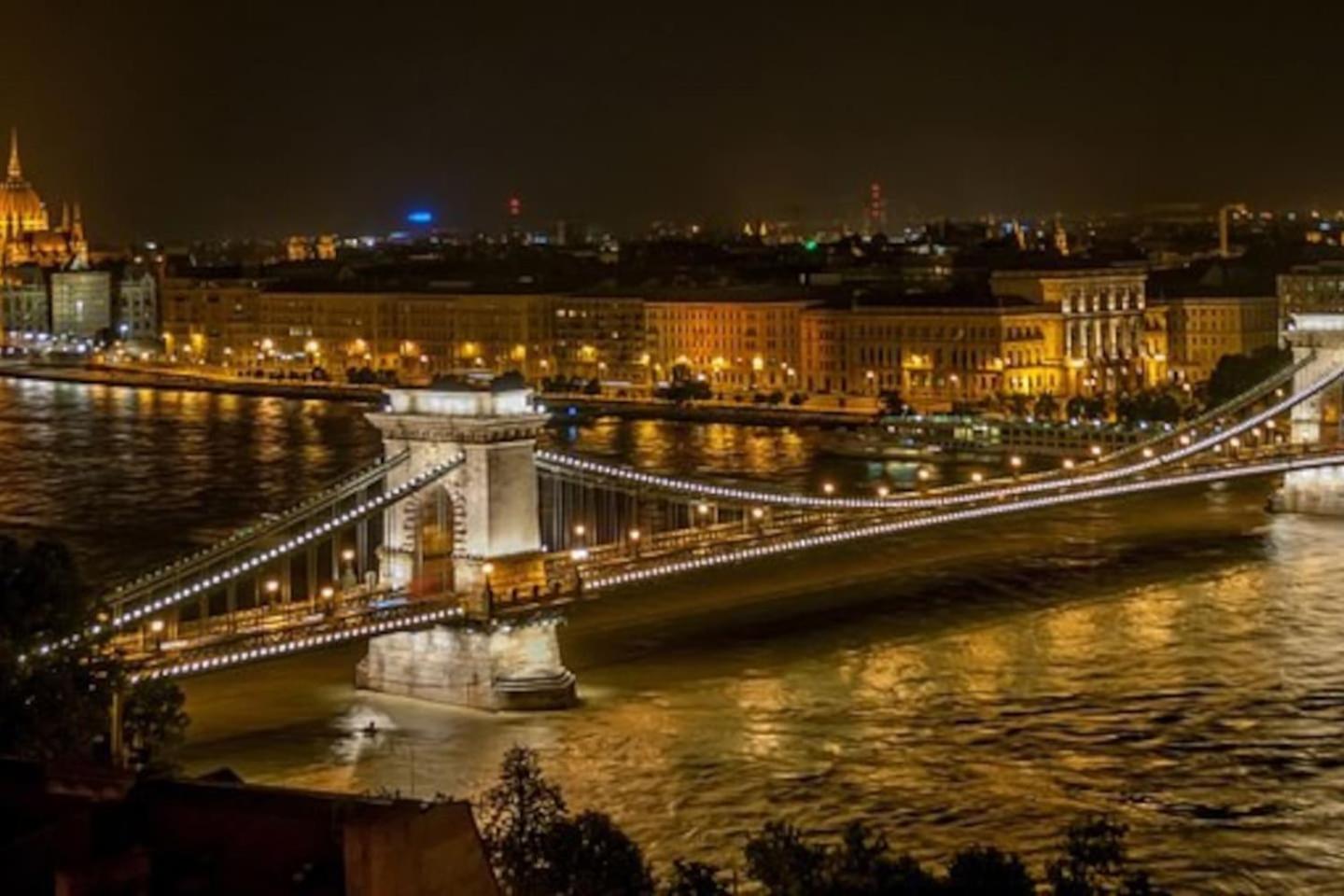 Kastely Apartments - Buda Castle view 2
