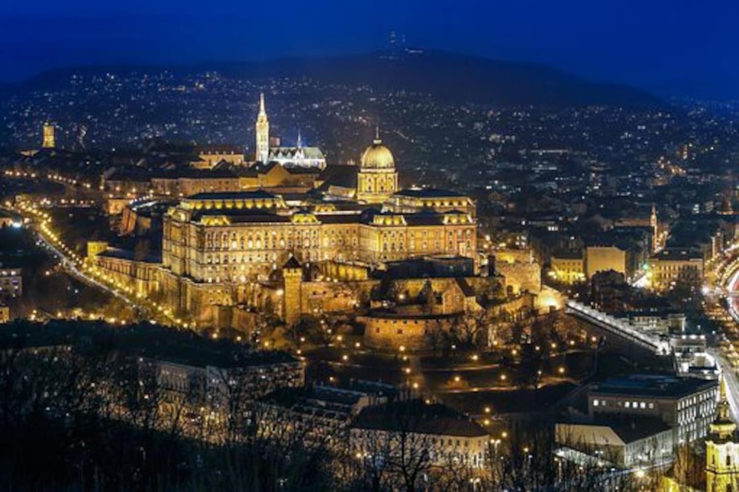 Kastely Apartments - Buda Castle view 5