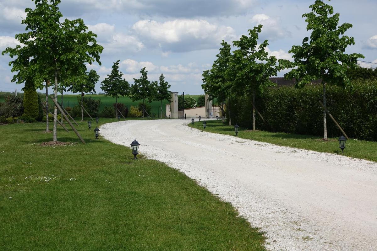 Le Manoir des Arômes view 2