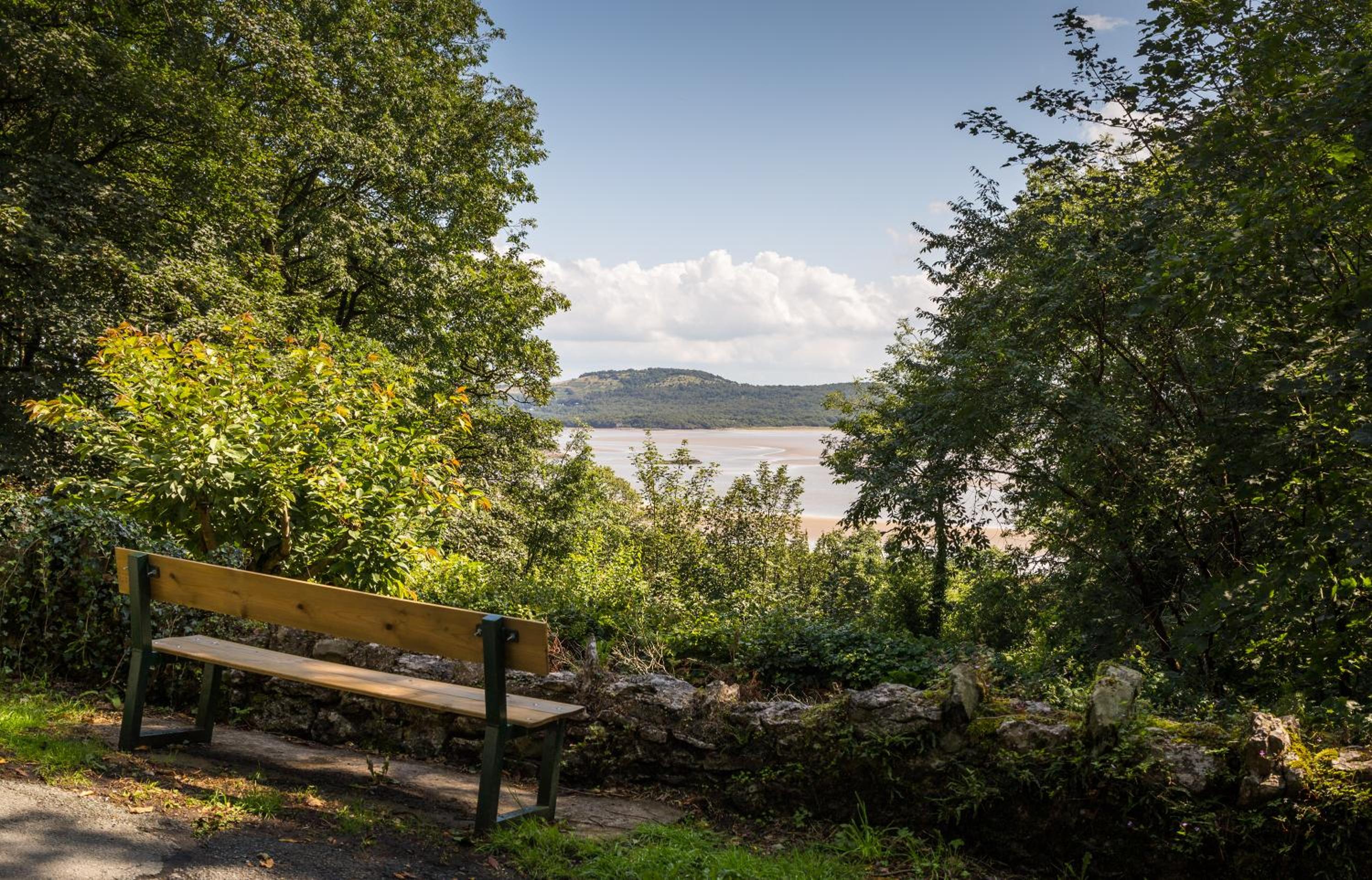 Hampsfell Cottage, quaint and comfy by the Lake District view 3